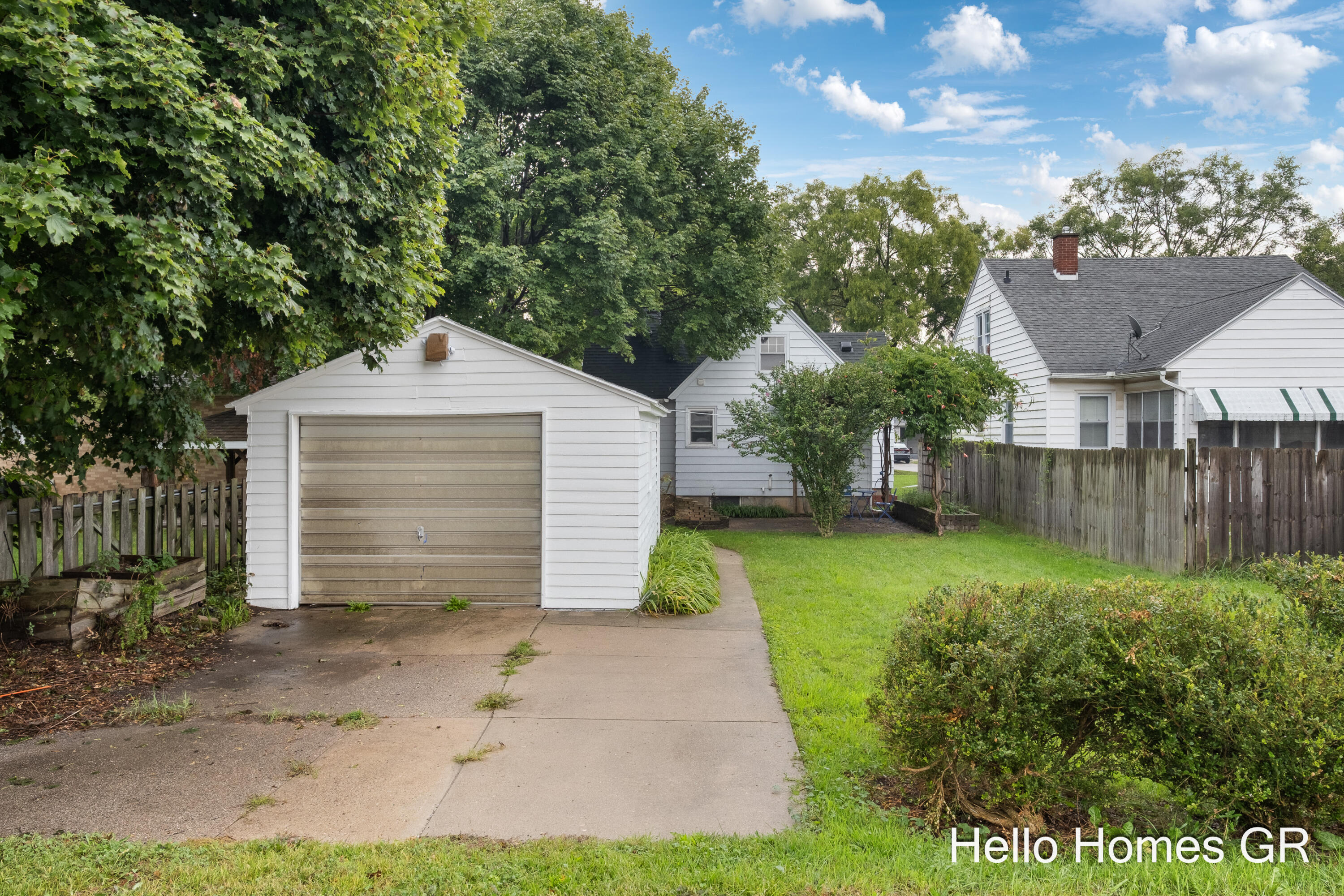 223 Leyden Avenue SW Grand Rapids MI 49504