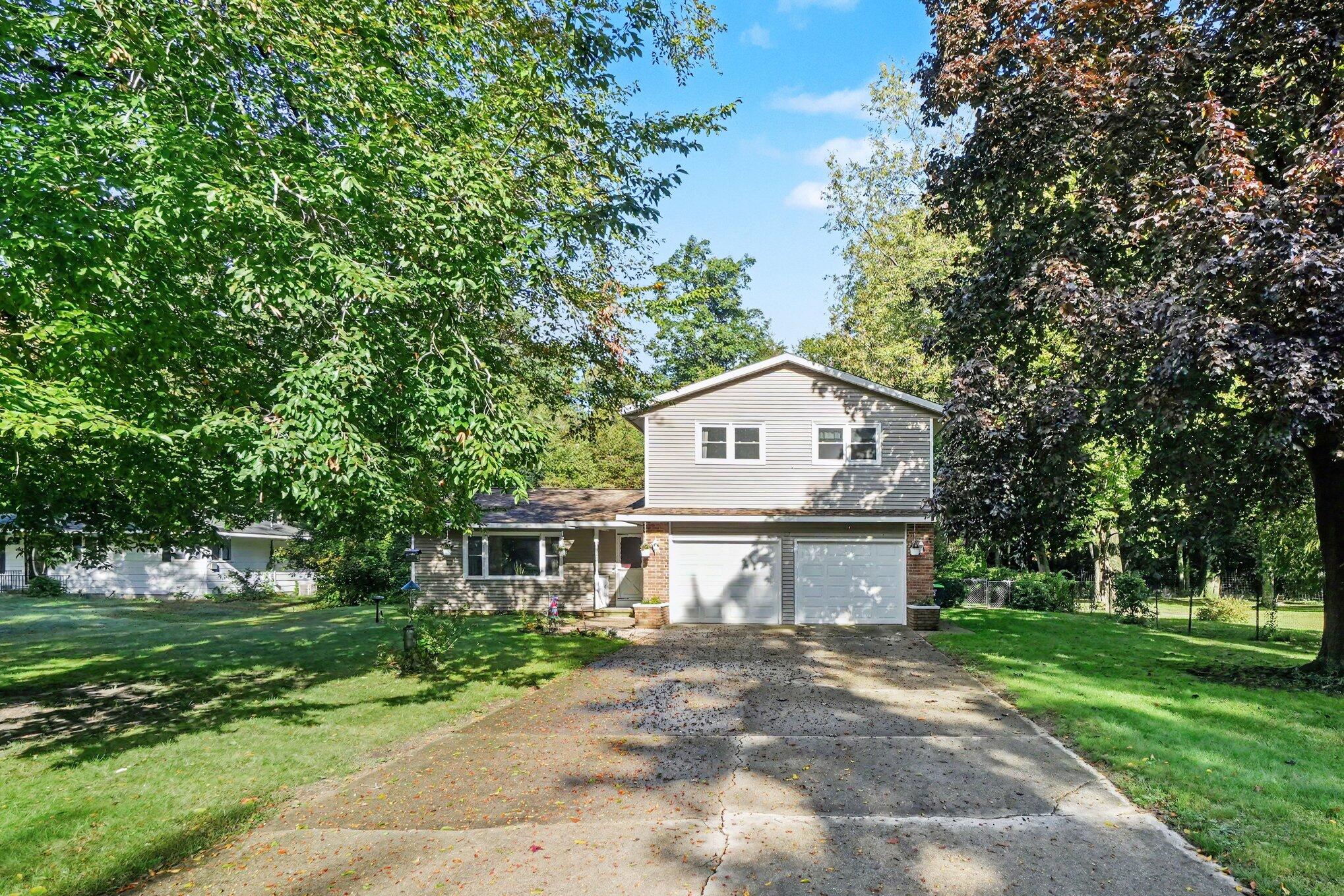 37 S Bear Lake Road Muskegon MI 49445