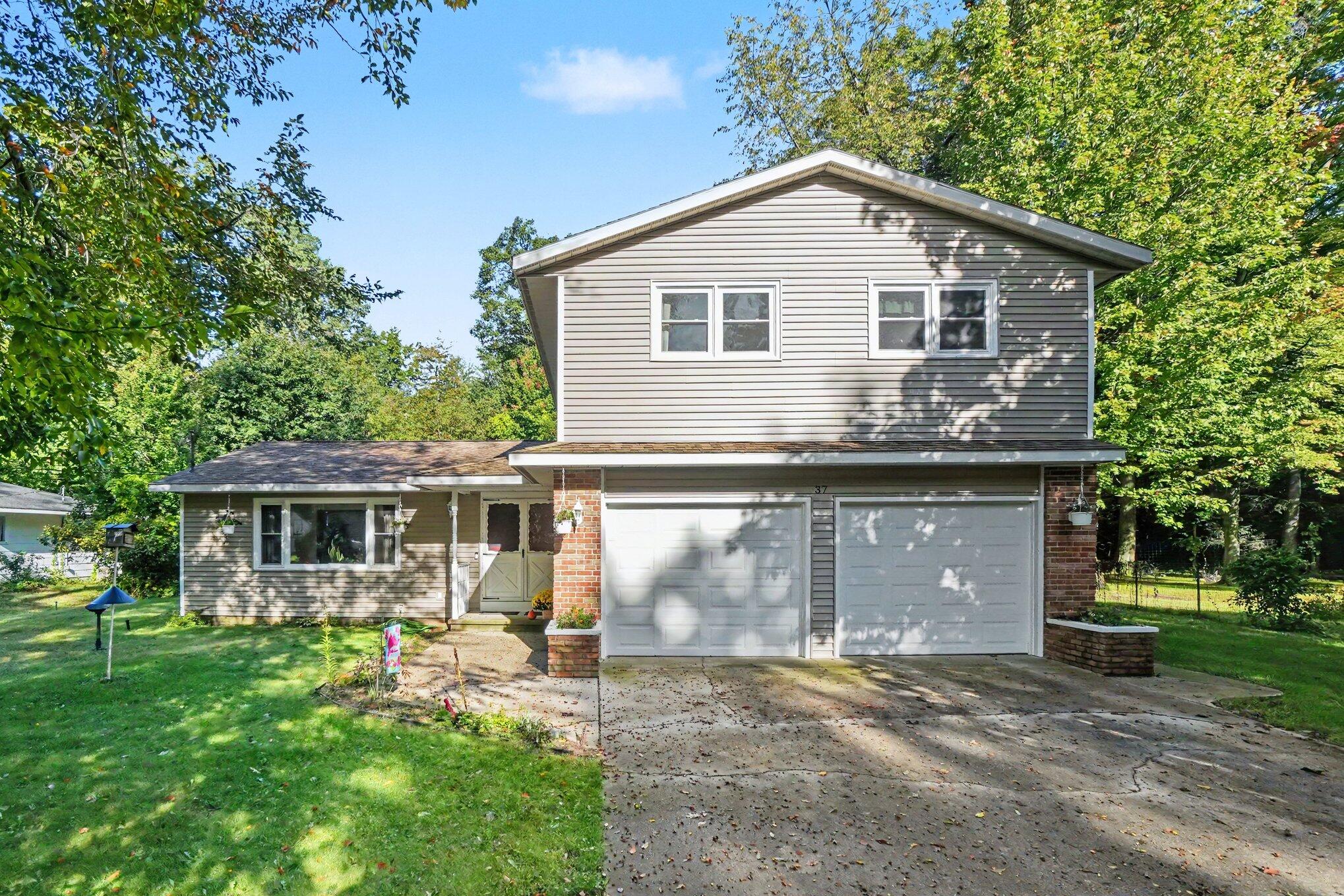 37 S Bear Lake Road Muskegon MI 49445