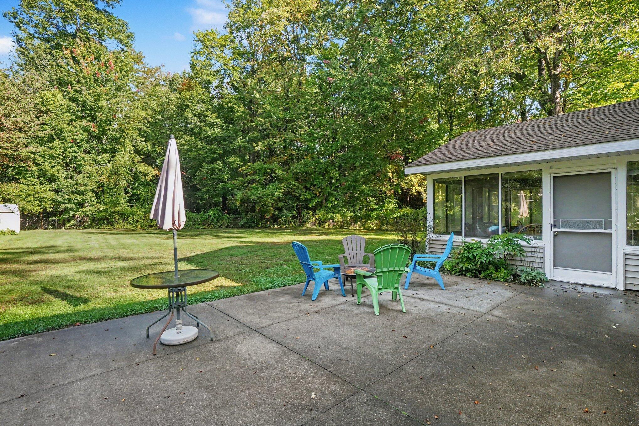 37 S Bear Lake Road Muskegon MI 49445