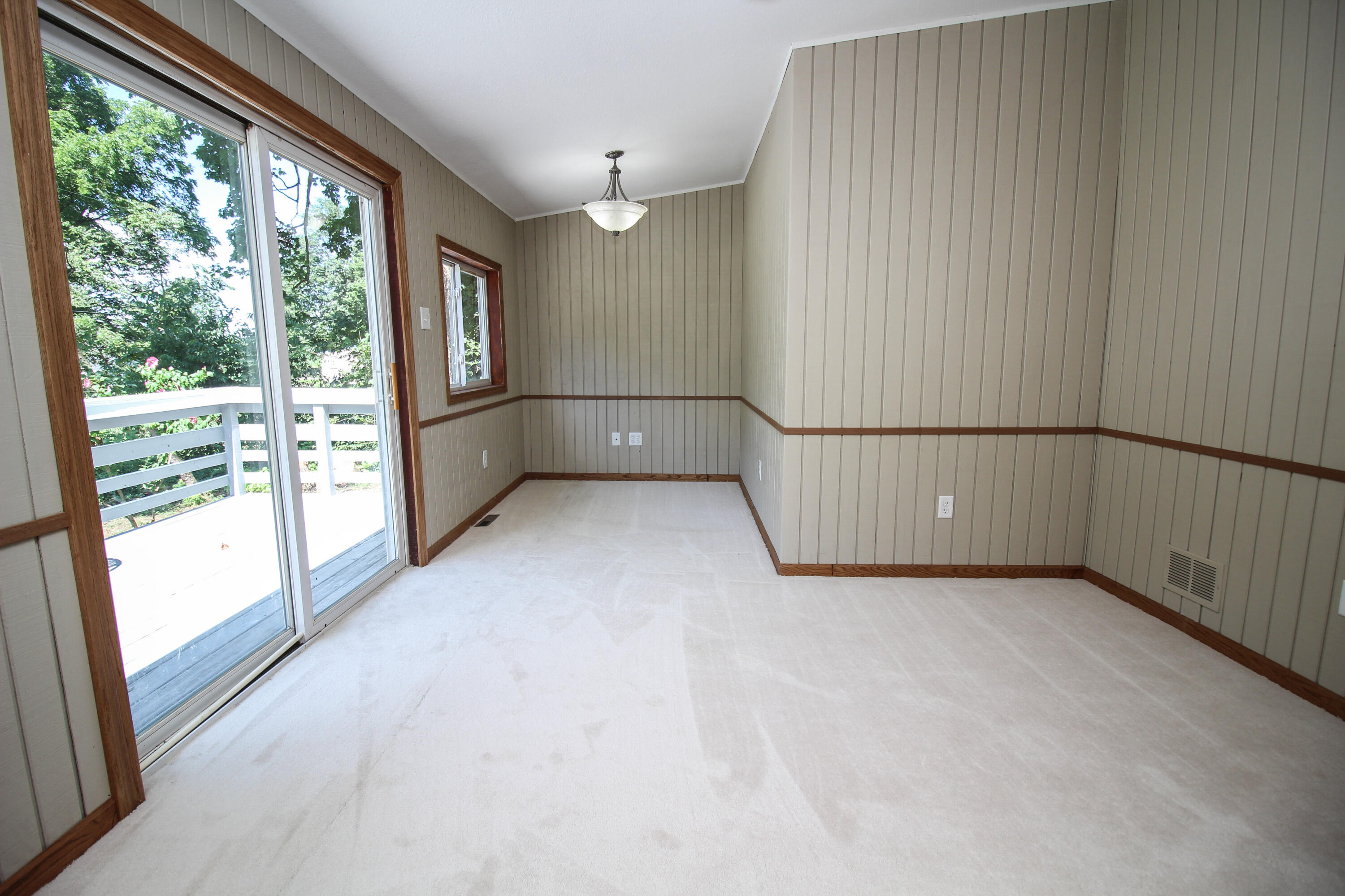 58552 Prairie Street Cassopolis MI 49031