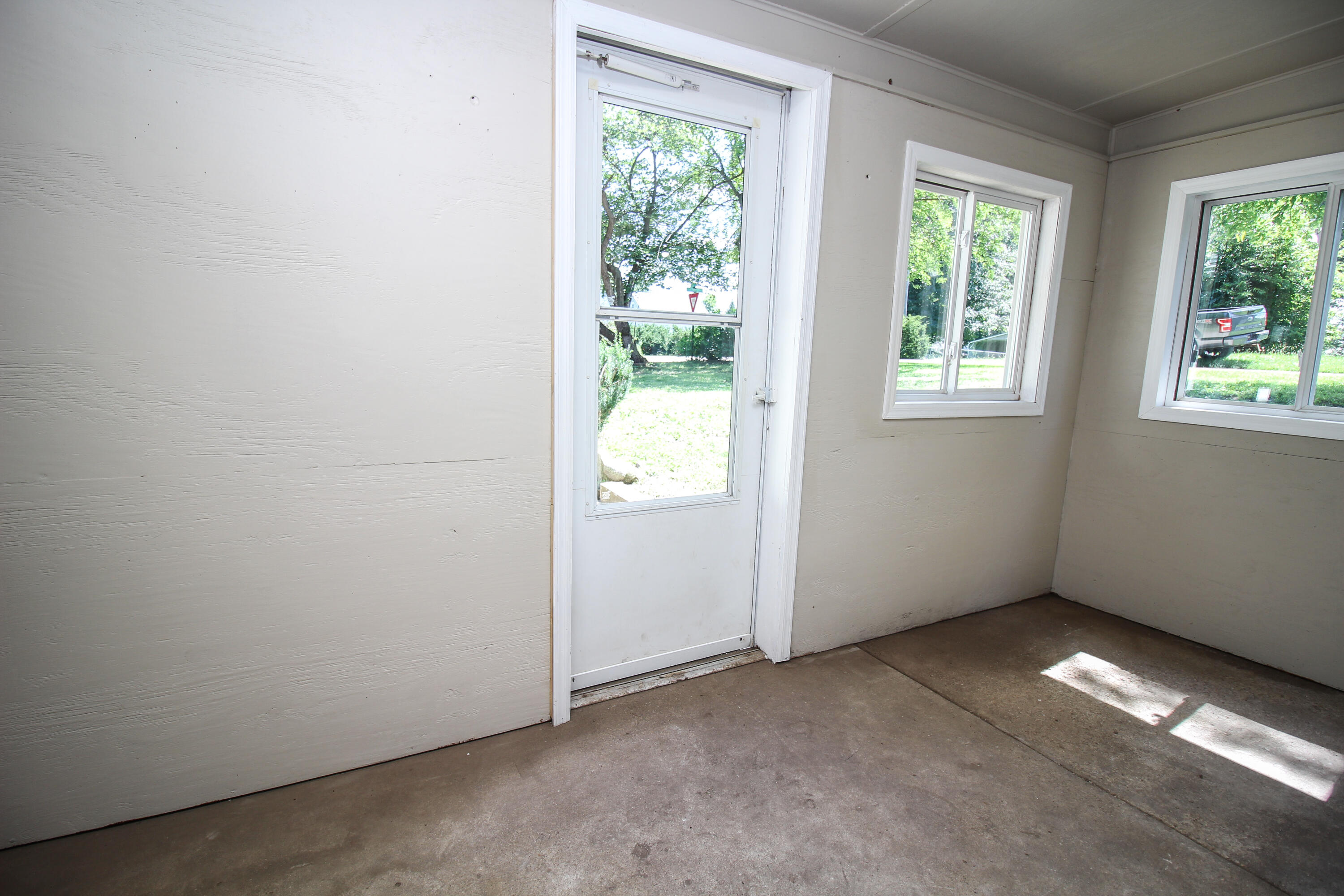 58552 Prairie Street Cassopolis MI 49031