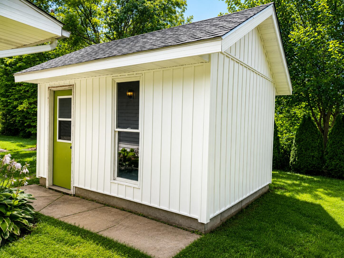 211 E Sycamore Street Three Oaks MI 49128