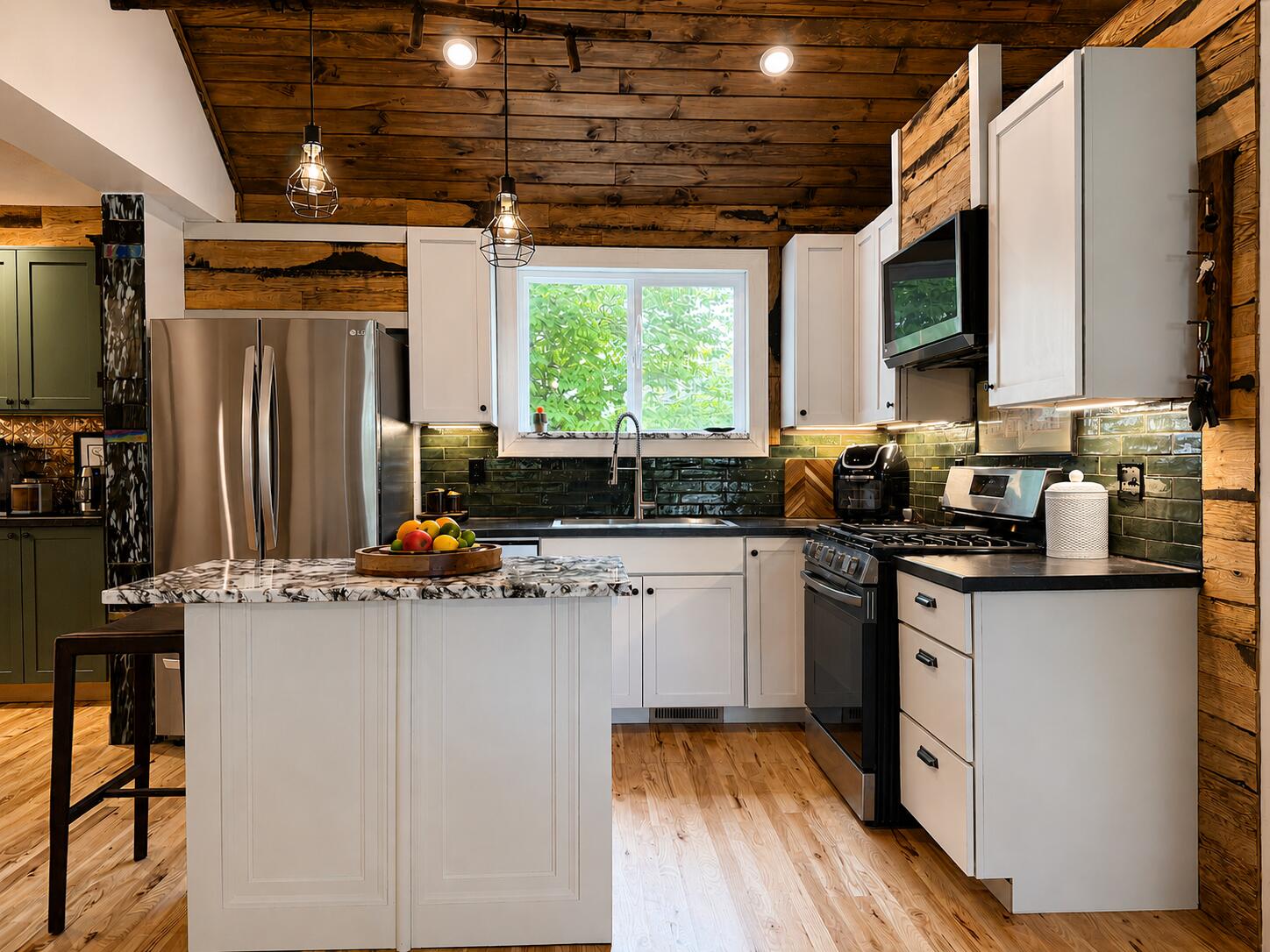 211 E Sycamore Street Three Oaks MI 49128