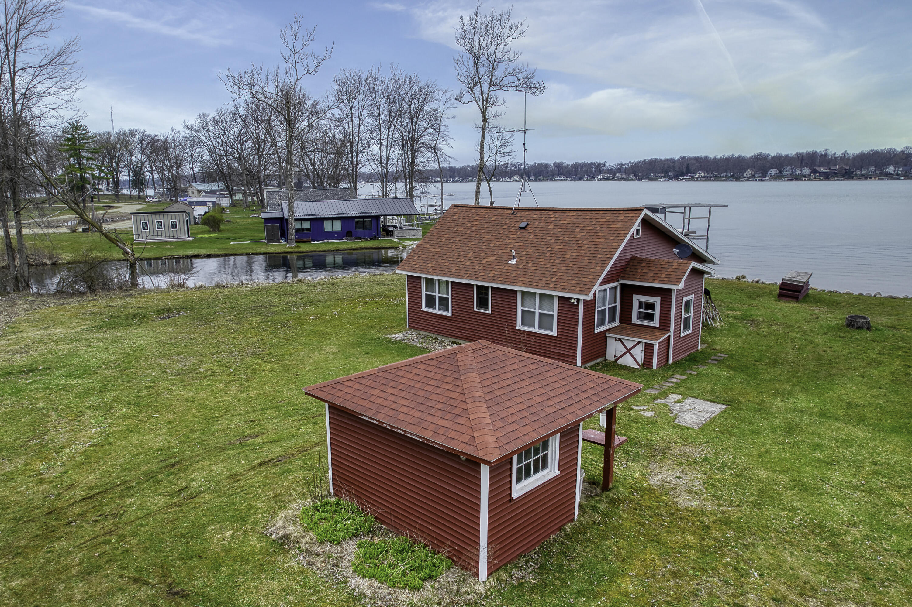 50479 Delling Drive Dowagiac MI 49047