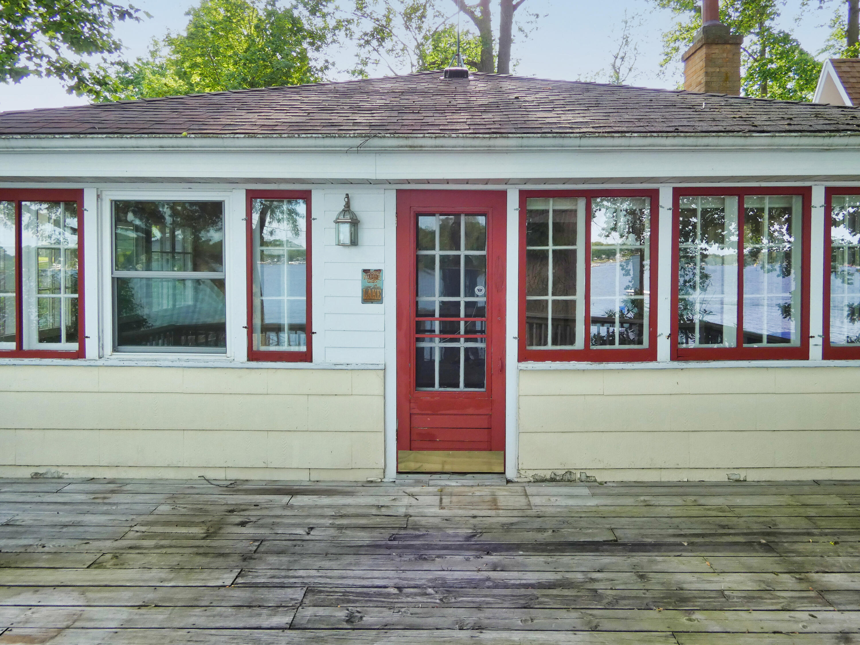 5511 Lakewood Street Coloma MI 49038