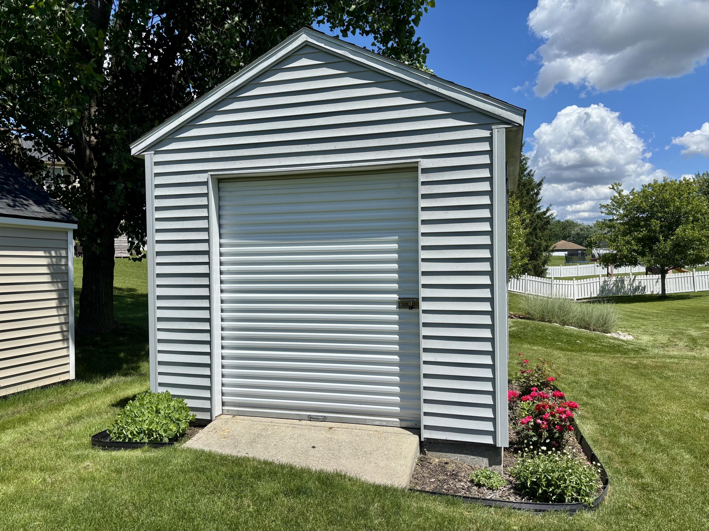1759 Planters Row Drive SW Byron Center MI 49315