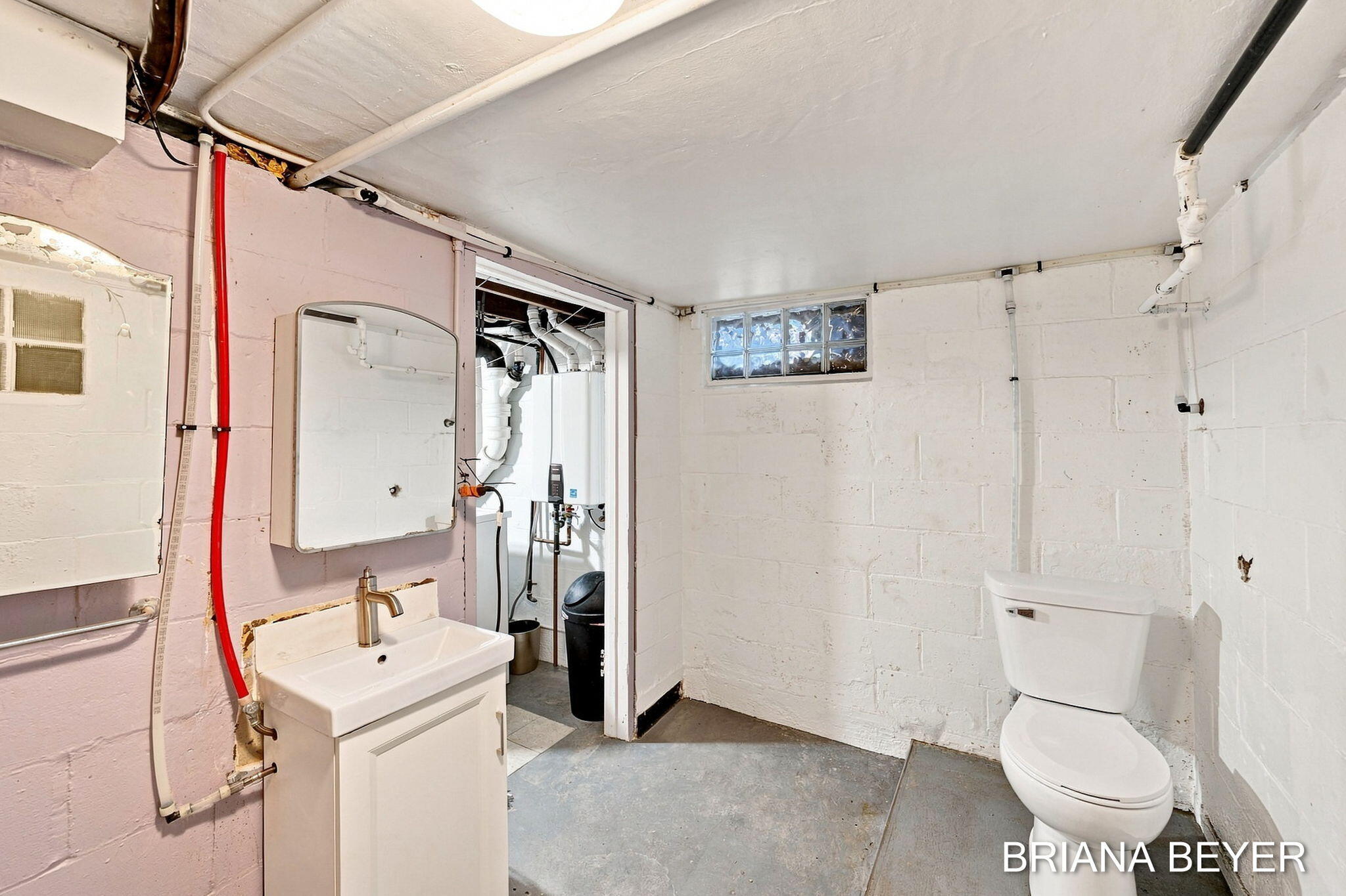 669 Columbia Avenue Holland MI 49423