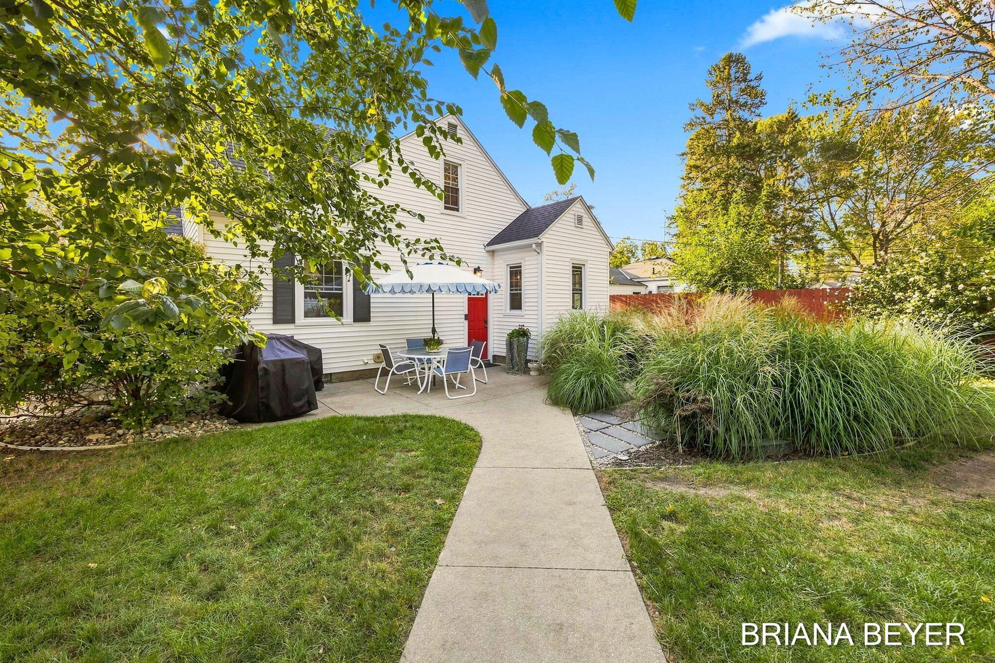 669 Columbia Avenue Holland MI 49423