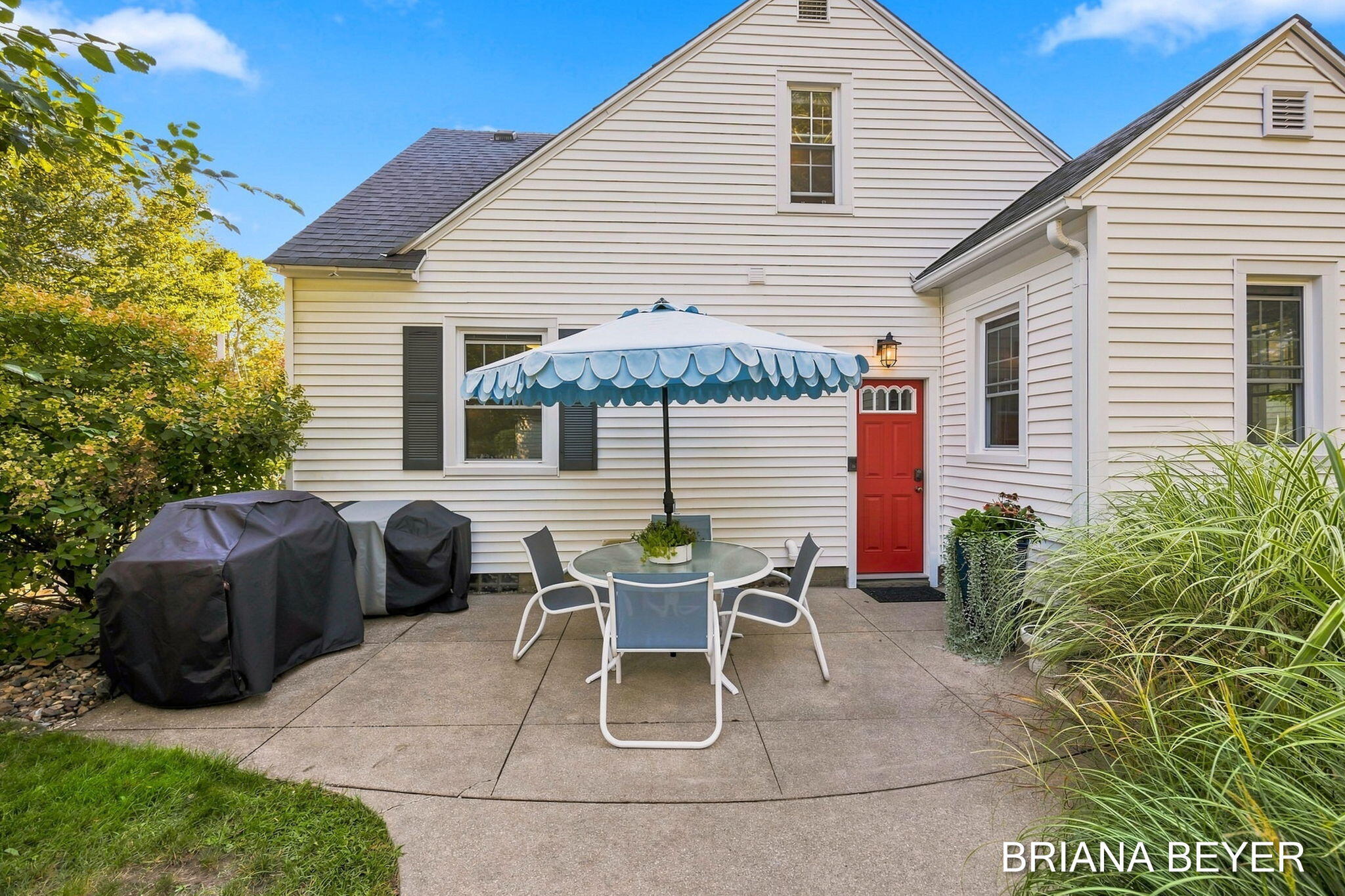 669 Columbia Avenue Holland MI 49423