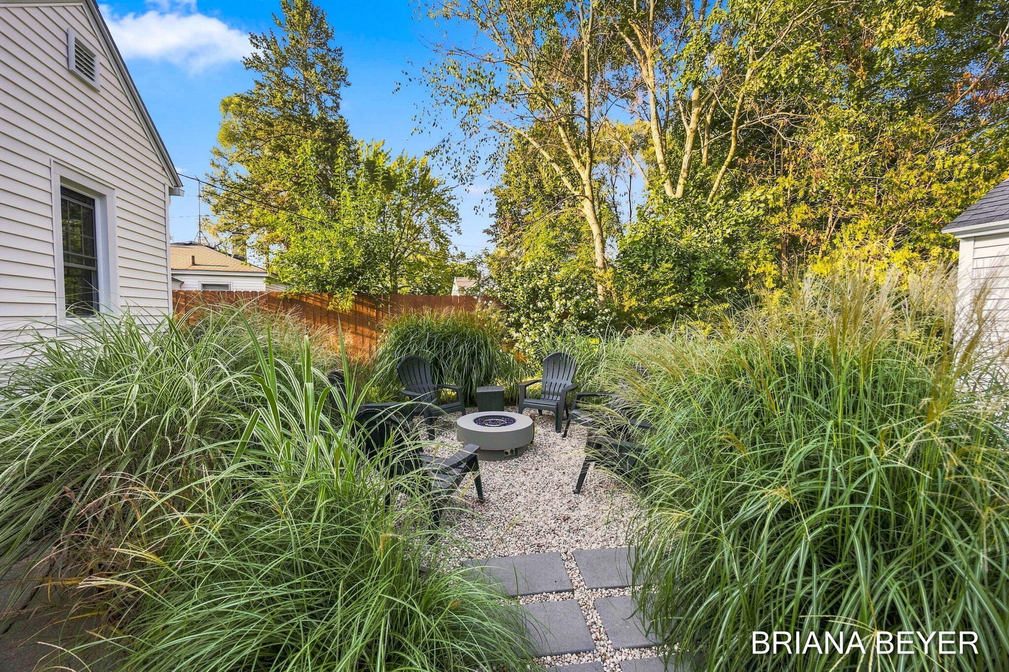 669 Columbia Avenue Holland MI 49423