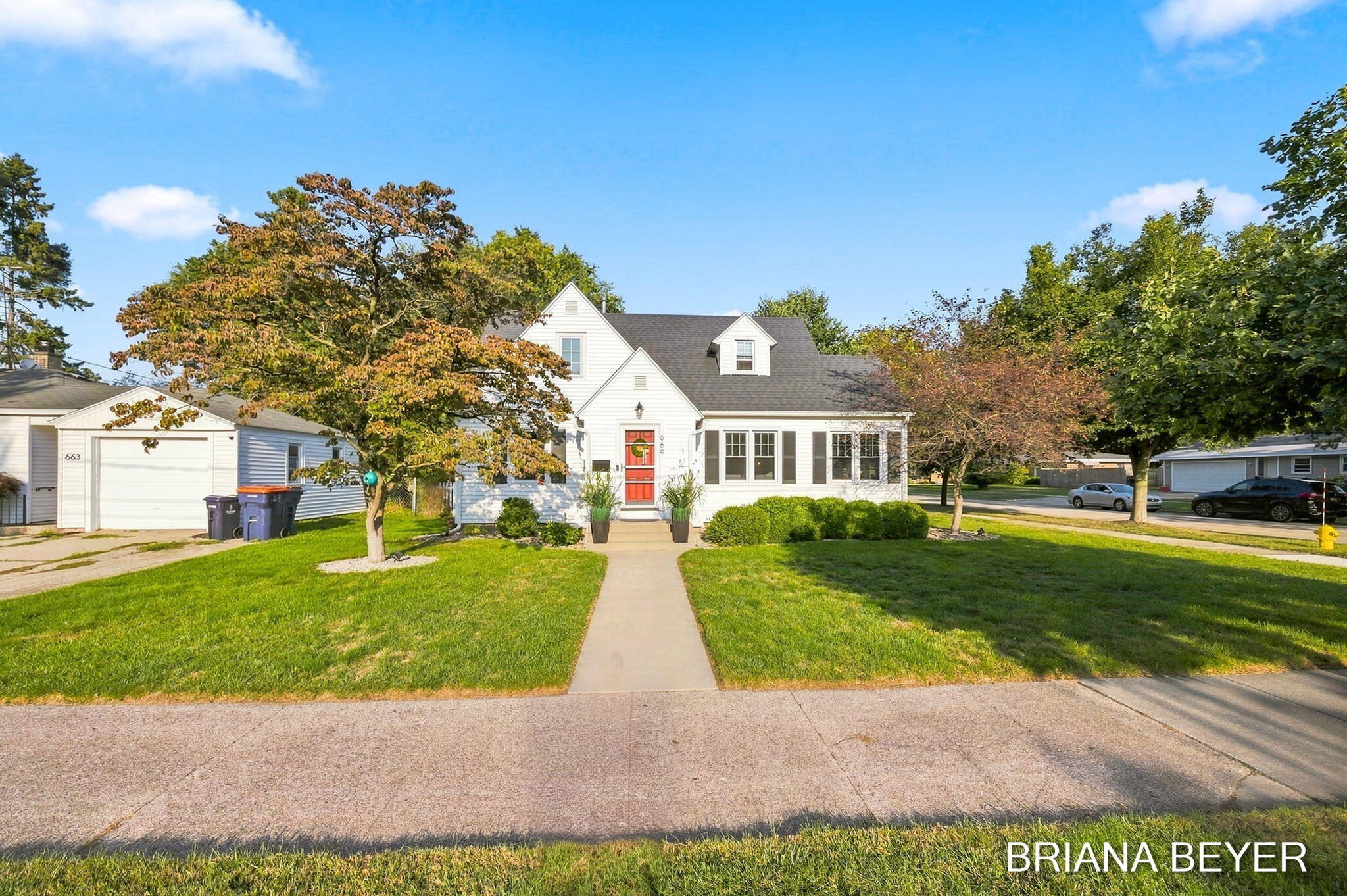 669 Columbia Avenue Holland MI 49423
