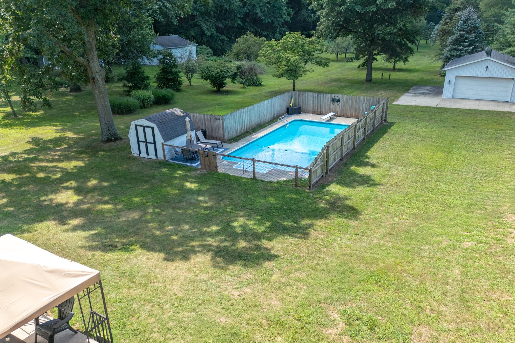 54348 Twin Lakes Road Dowagiac MI 49047