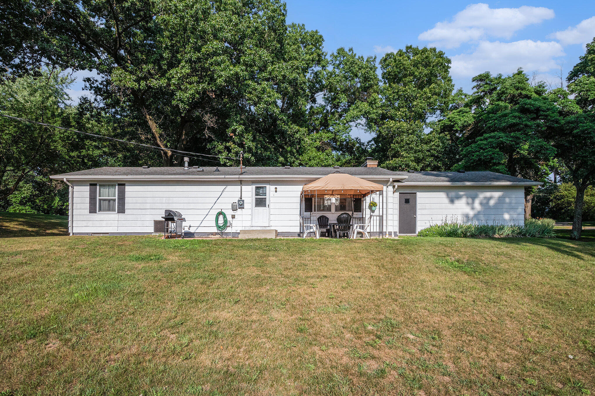 54348 Twin Lakes Road Dowagiac MI 49047