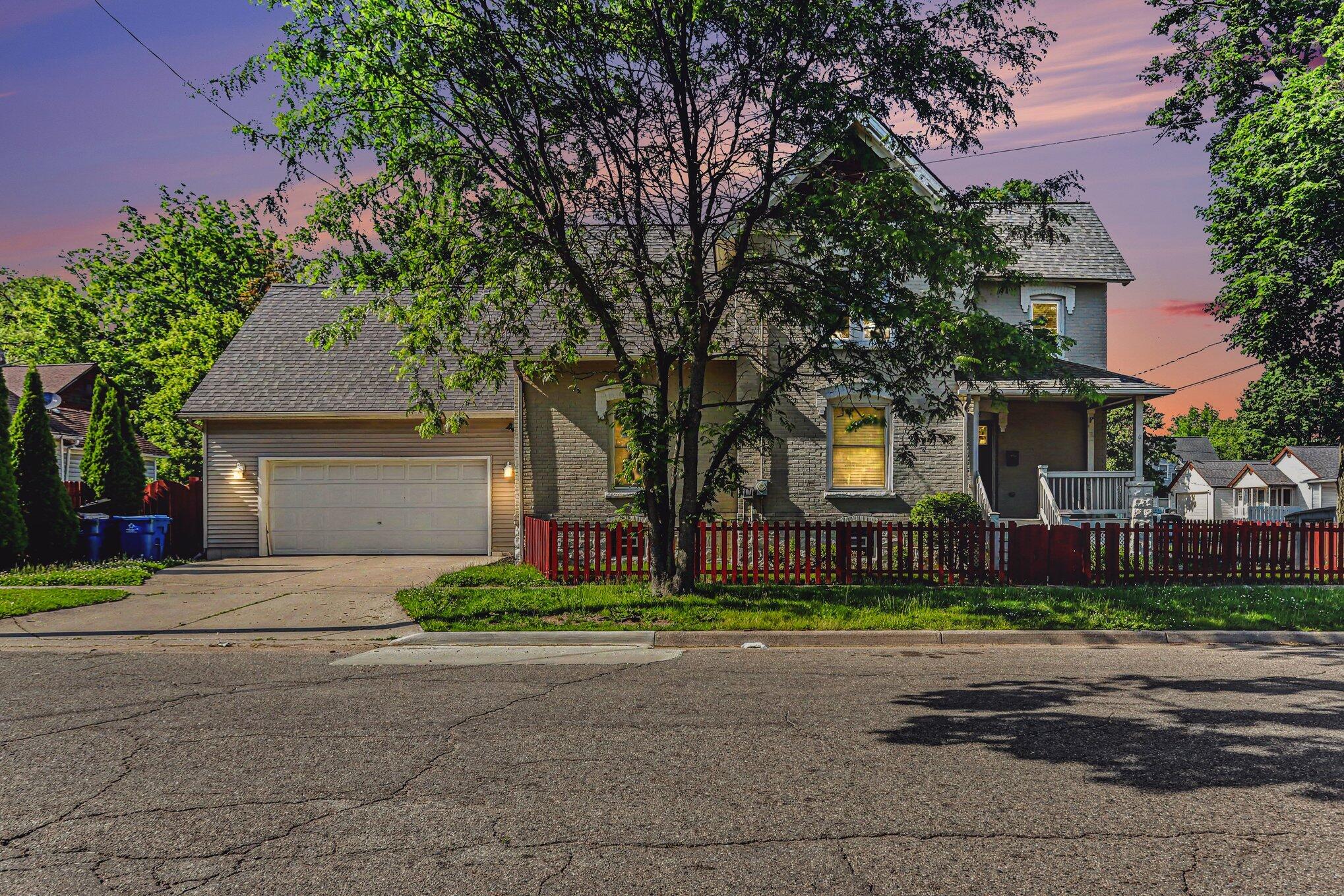 302 W Frank Street Kalamazoo MI 49007