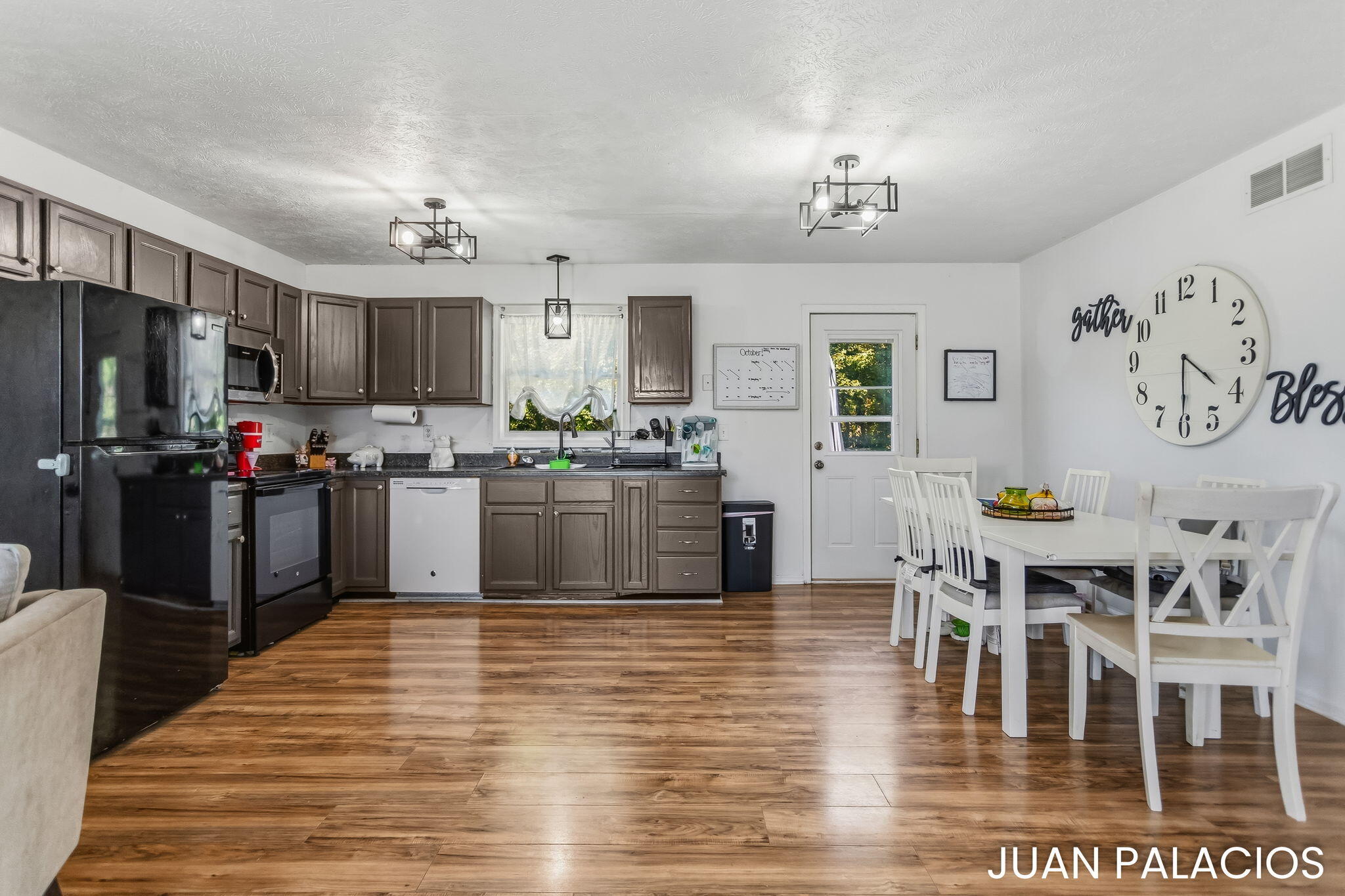 123 Great Northern Lane Holland MI 49424