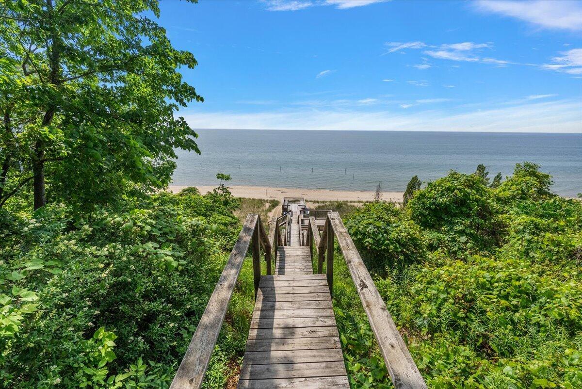 368 S Lakeshore Drive Holland MI 49424