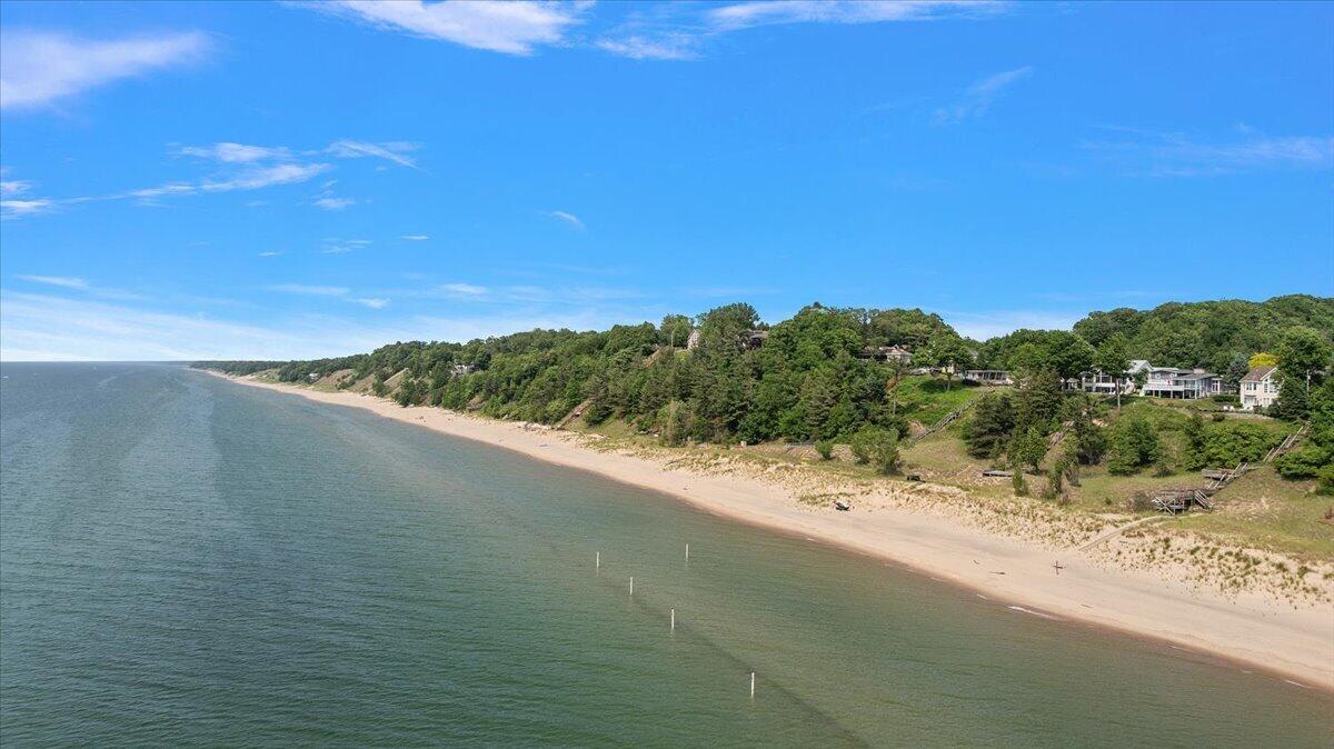 368 S Lakeshore Drive Holland MI 49424