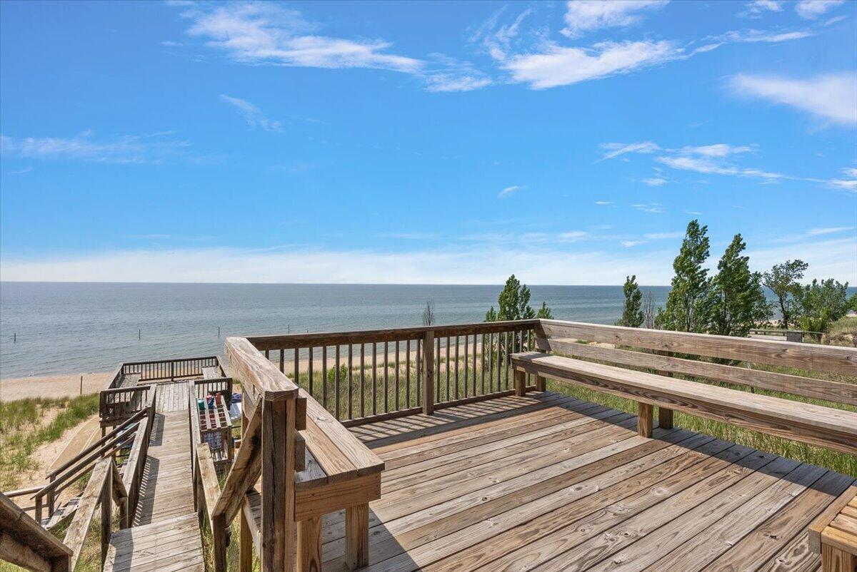 368 S Lakeshore Drive Holland MI 49424