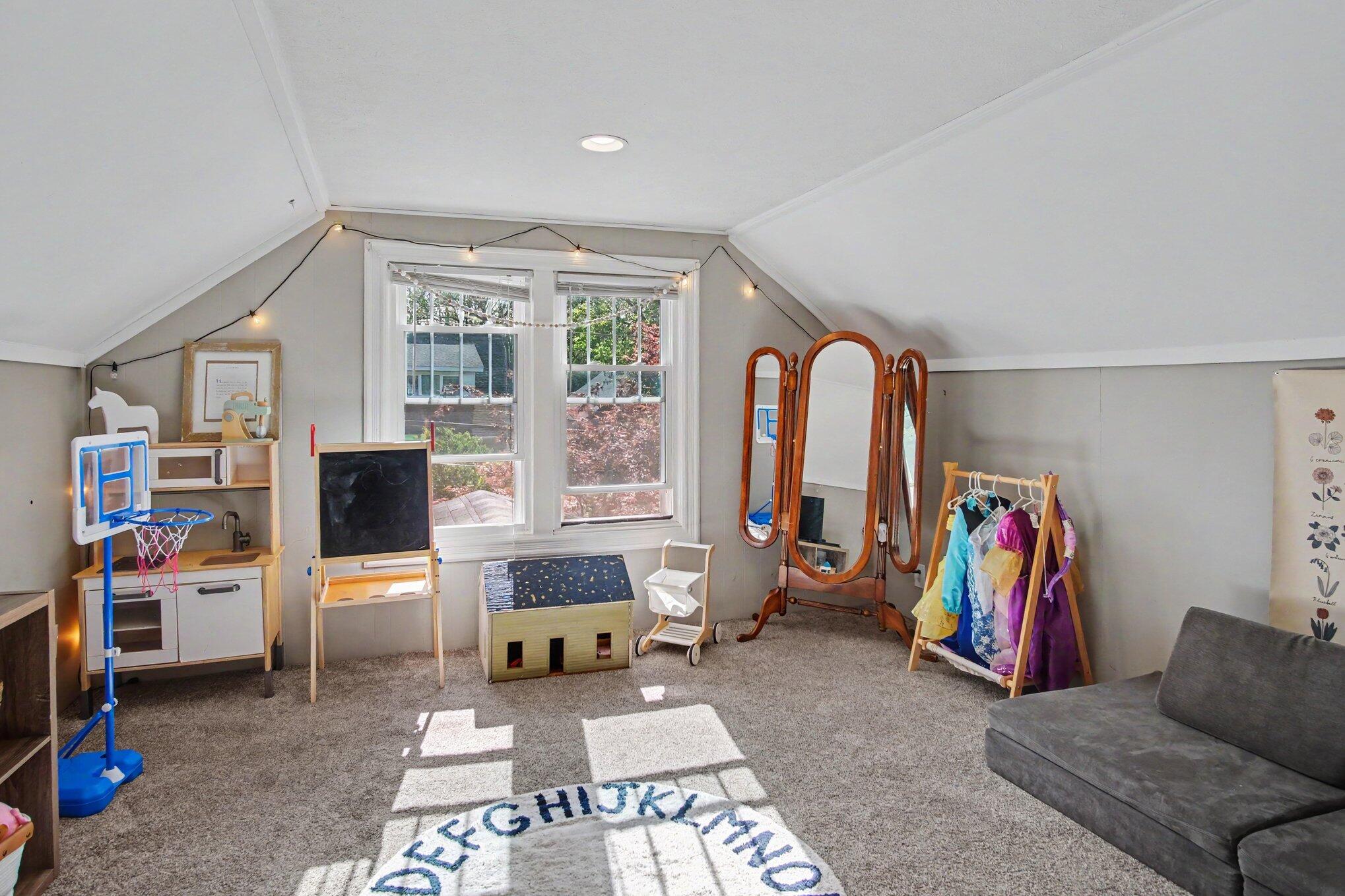 101 Arthur Avenue NE Grand Rapids MI 49503
