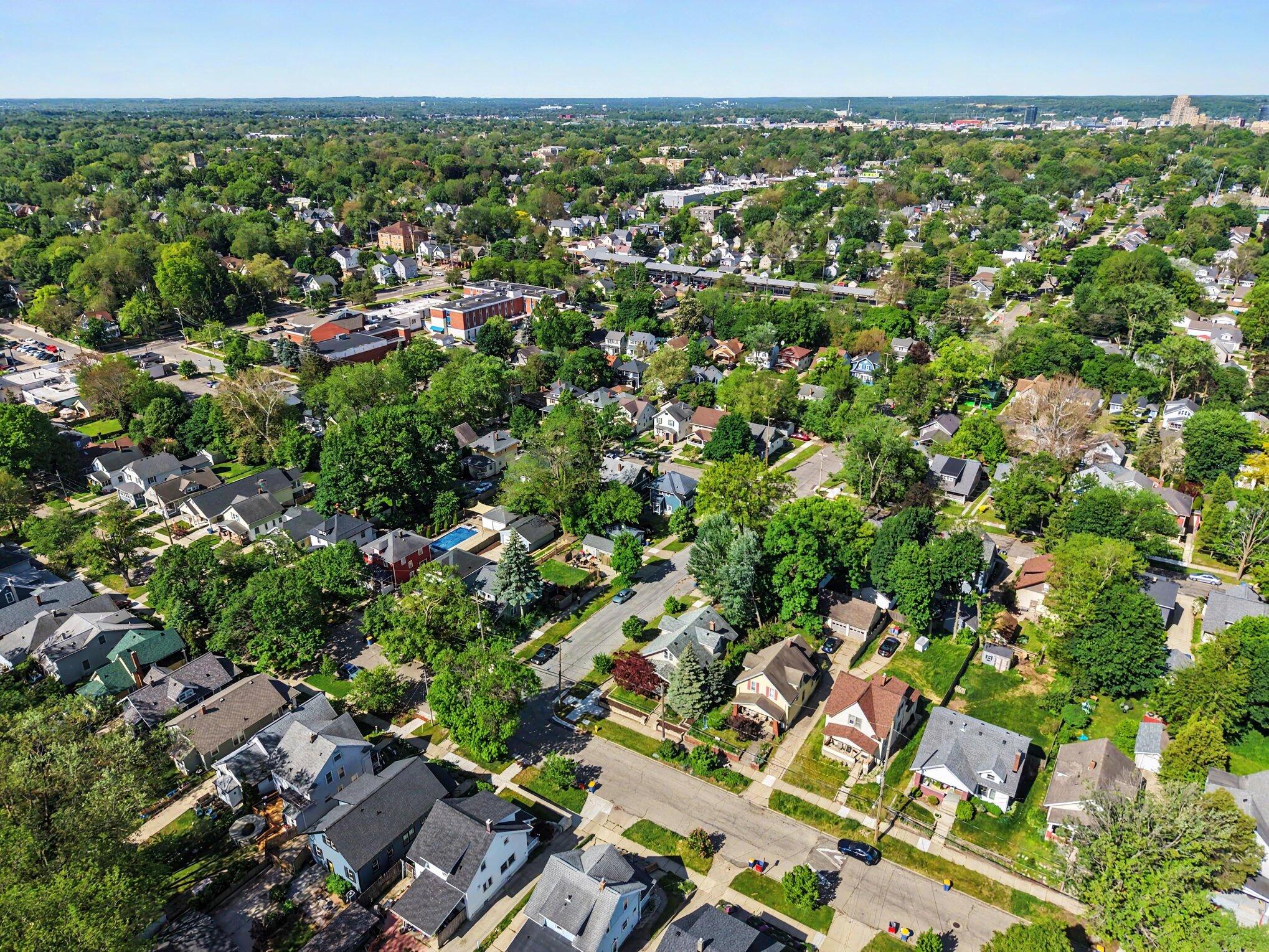 101 Arthur Avenue NE Grand Rapids MI 49503