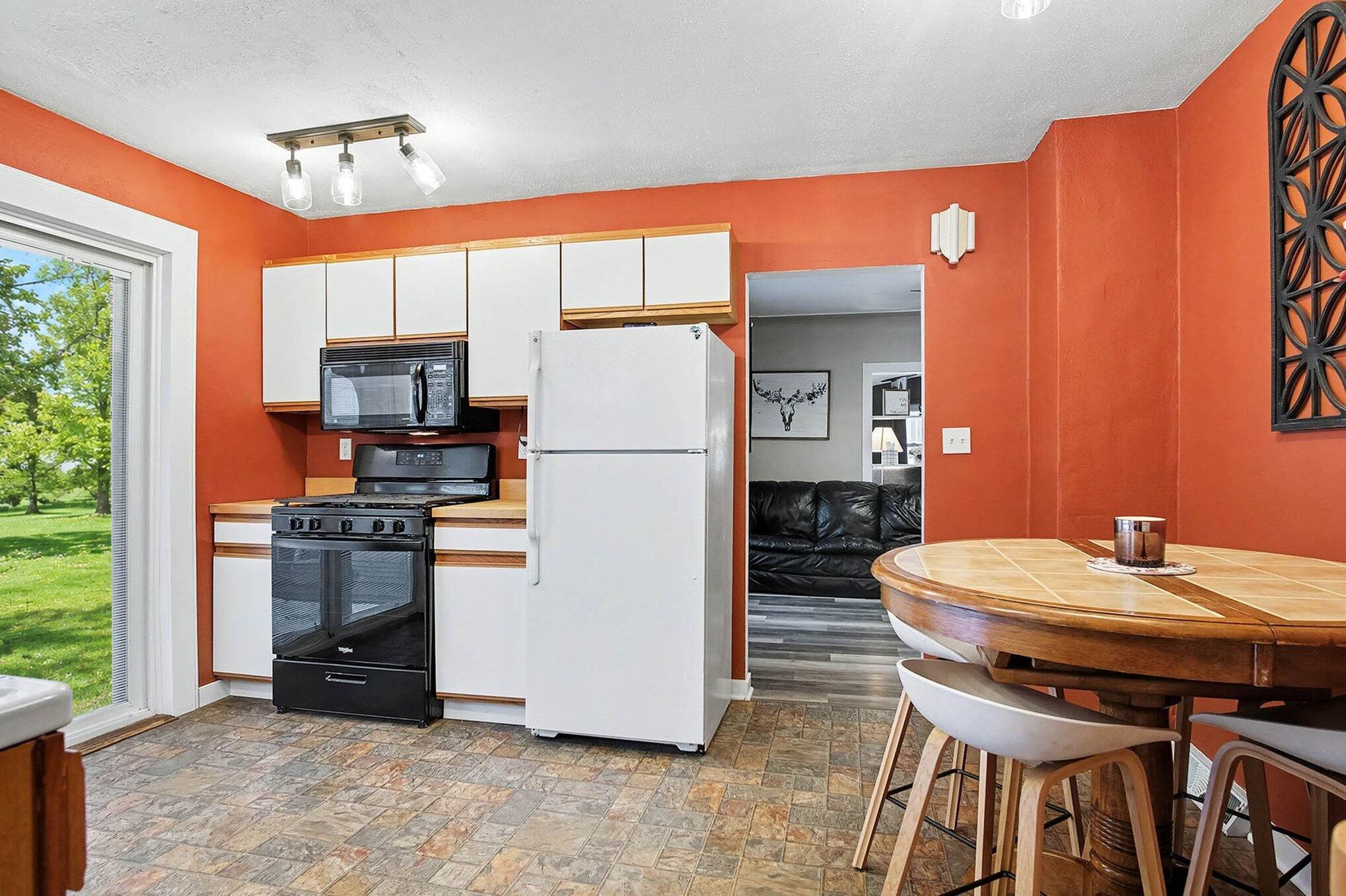 1720 Cargill Street NW Grand Rapids MI 49544