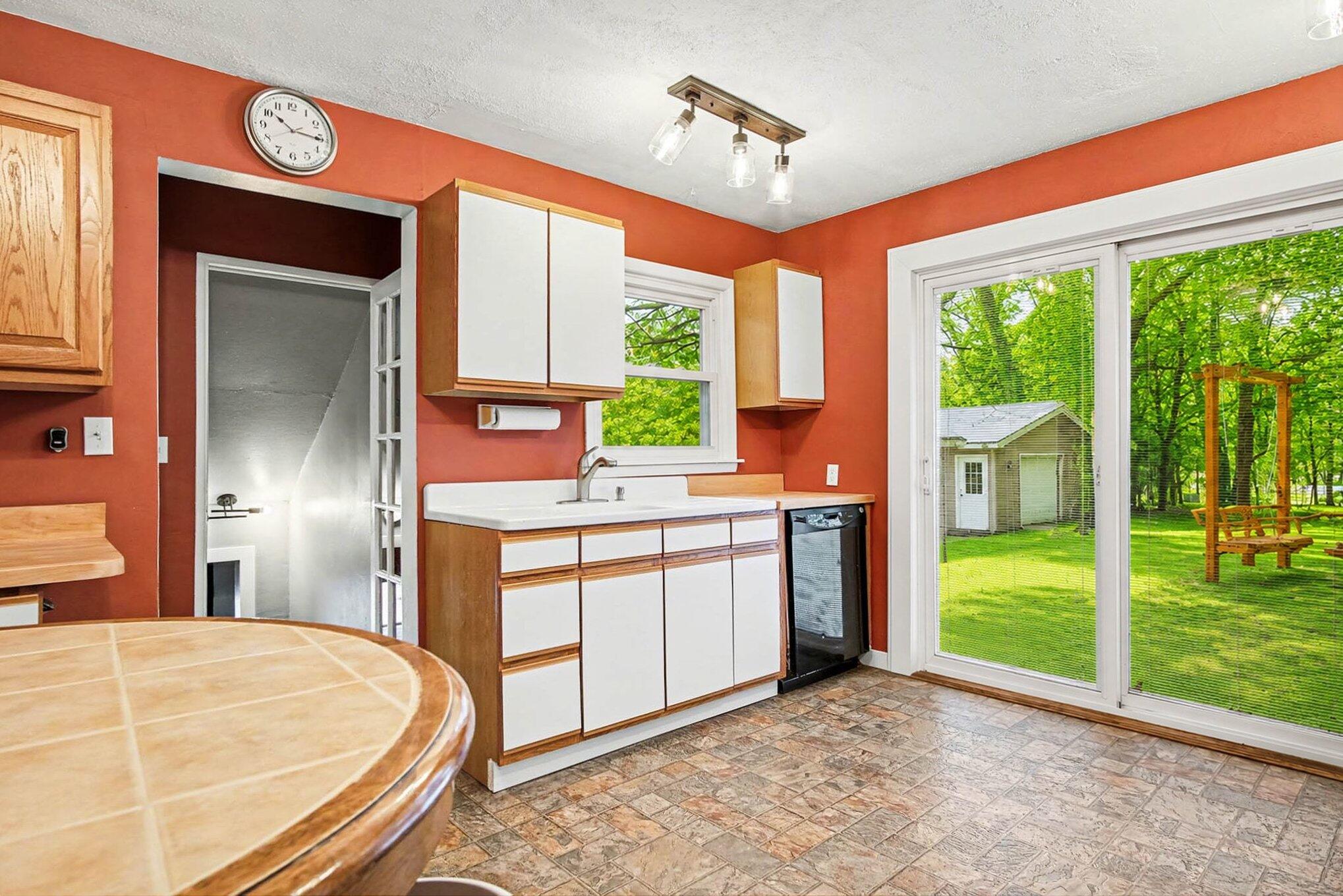 1720 Cargill Street NW Grand Rapids MI 49544