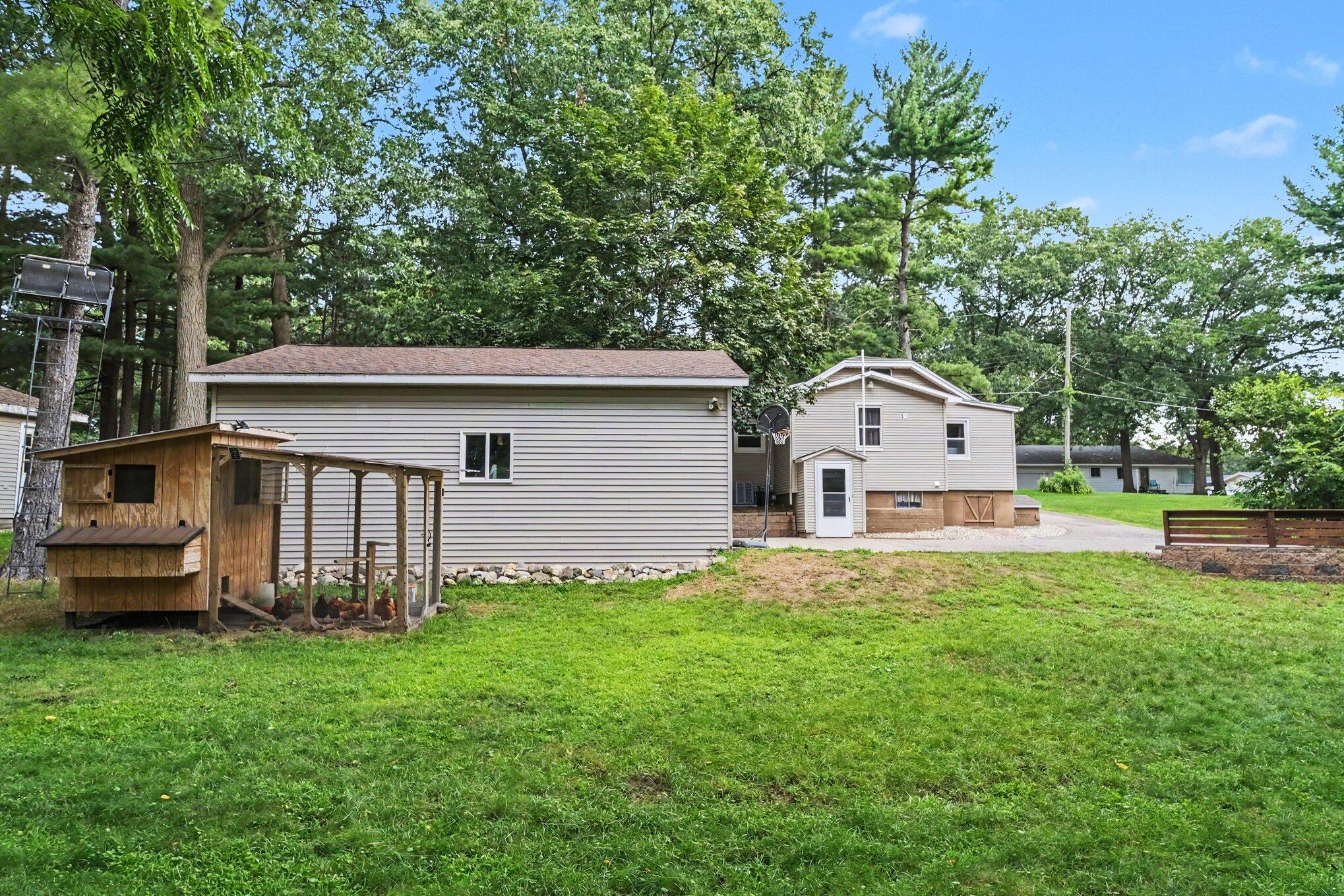 1720 Cargill Street NW Grand Rapids MI 49544