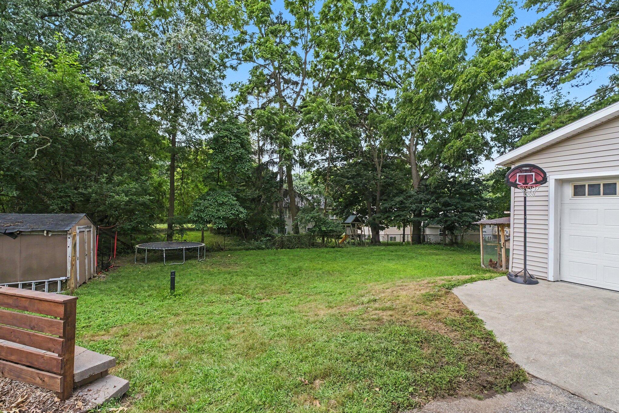 1720 Cargill Street NW Grand Rapids MI 49544