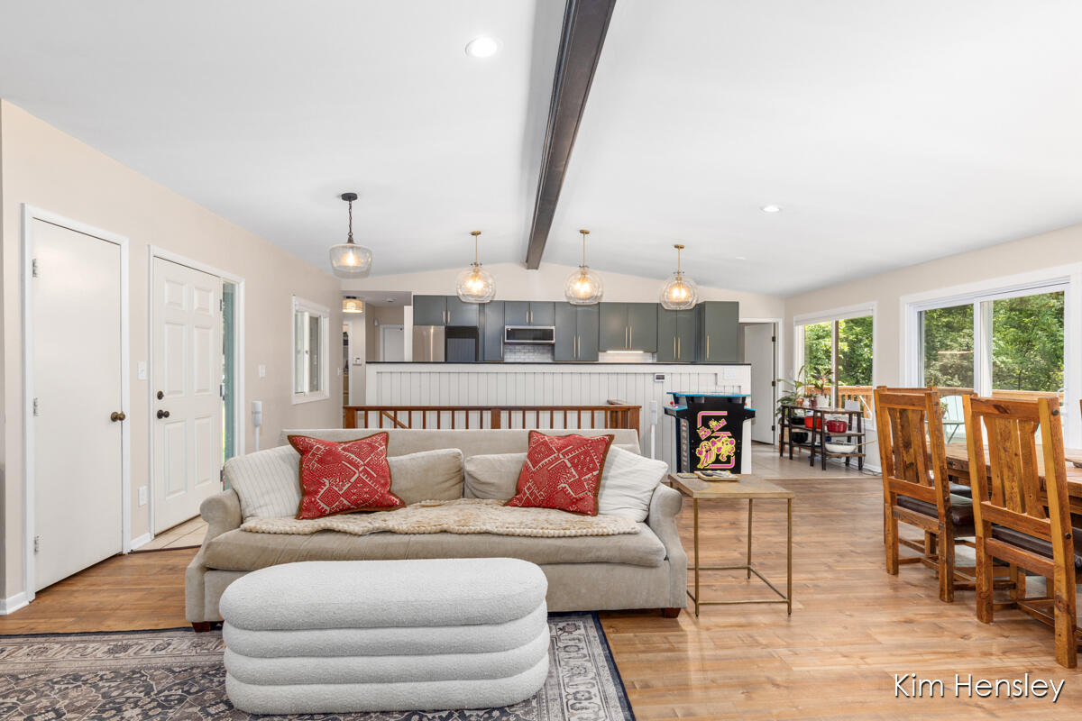 4736 Burton Street SE Grand Rapids MI 49546