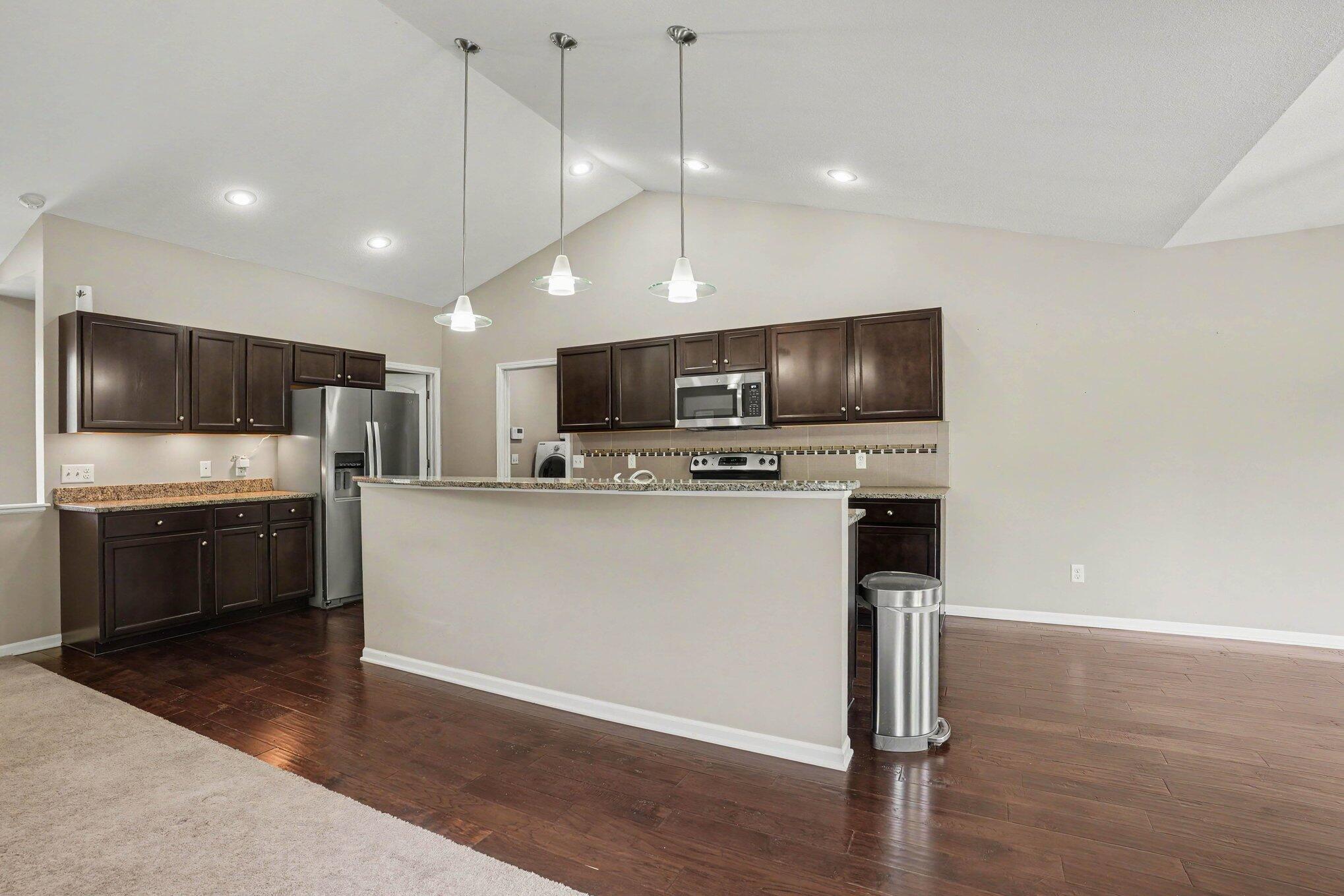2212 Oakland Farms Trail Portage MI 49024