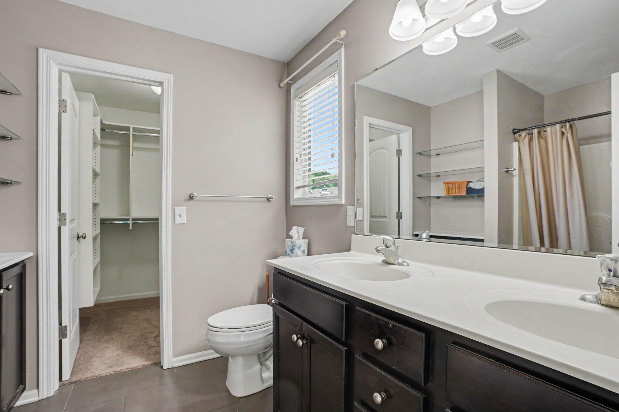 2212 Oakland Farms Trail Portage MI 49024