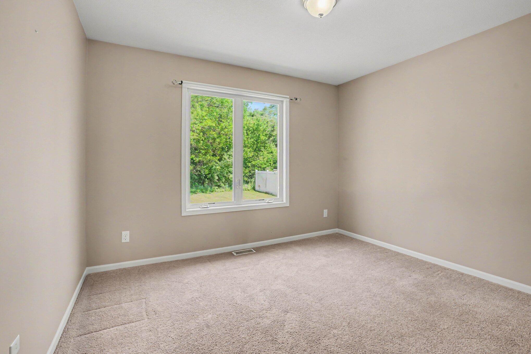 2212 Oakland Farms Trail Portage MI 49024