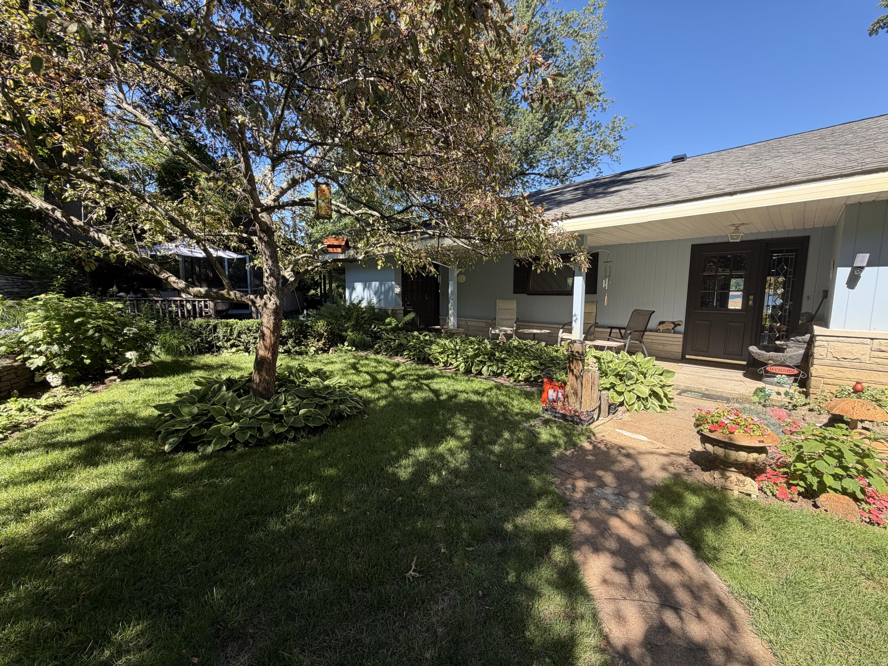 55895 Inn-d-inn Drive Dowagiac MI 49047