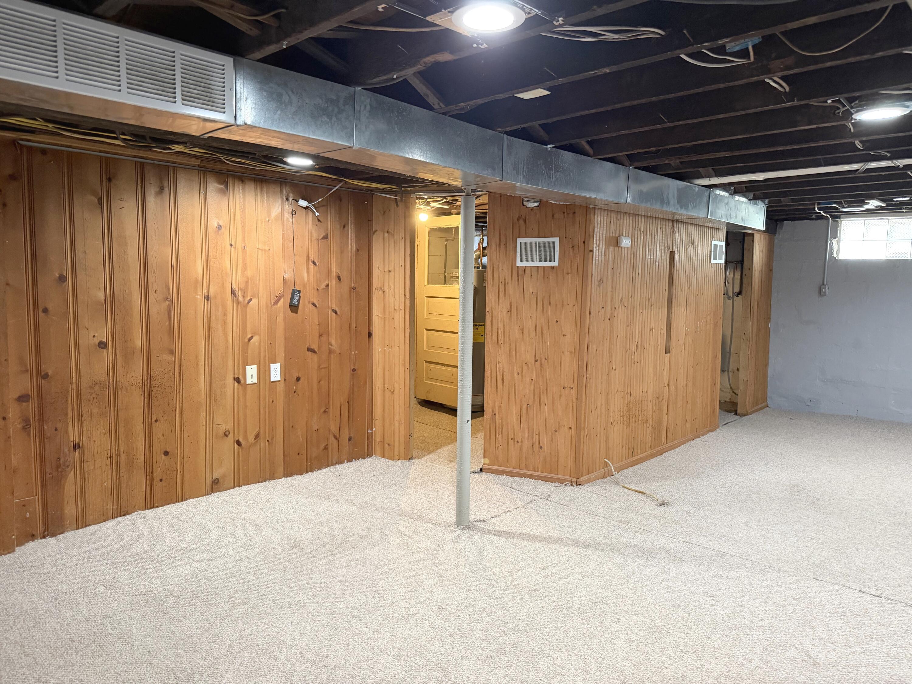 1745 Willis Avenue NW Grand Rapids MI 49504