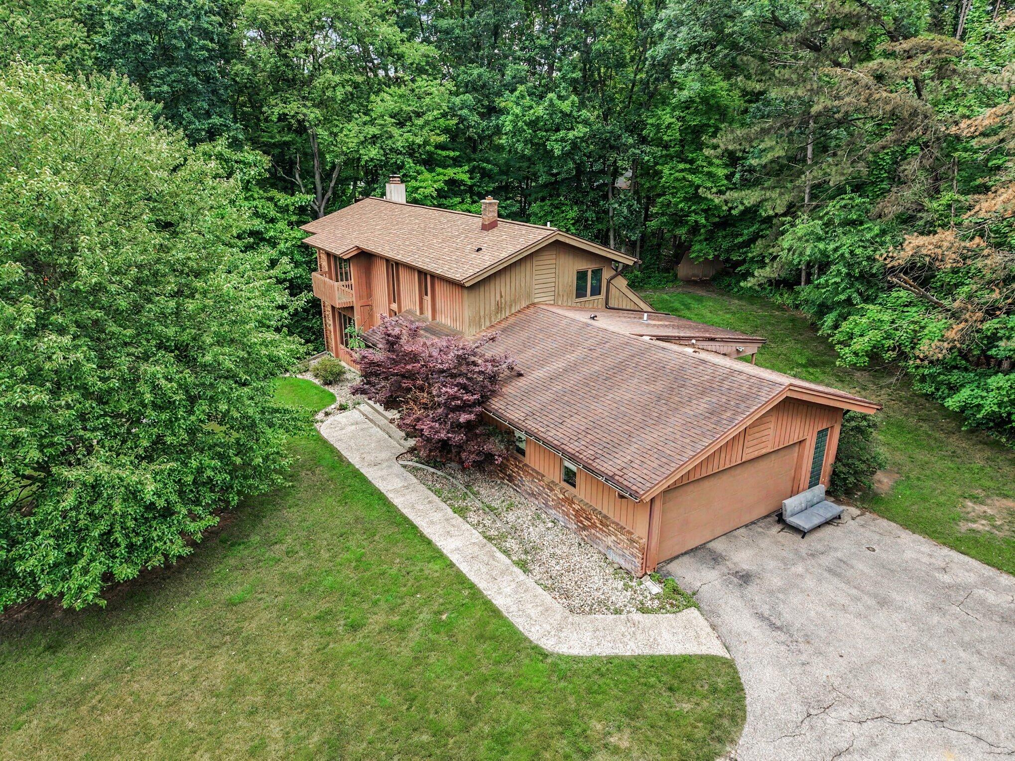 540 Roundtree Drive NE Ada MI 49301
