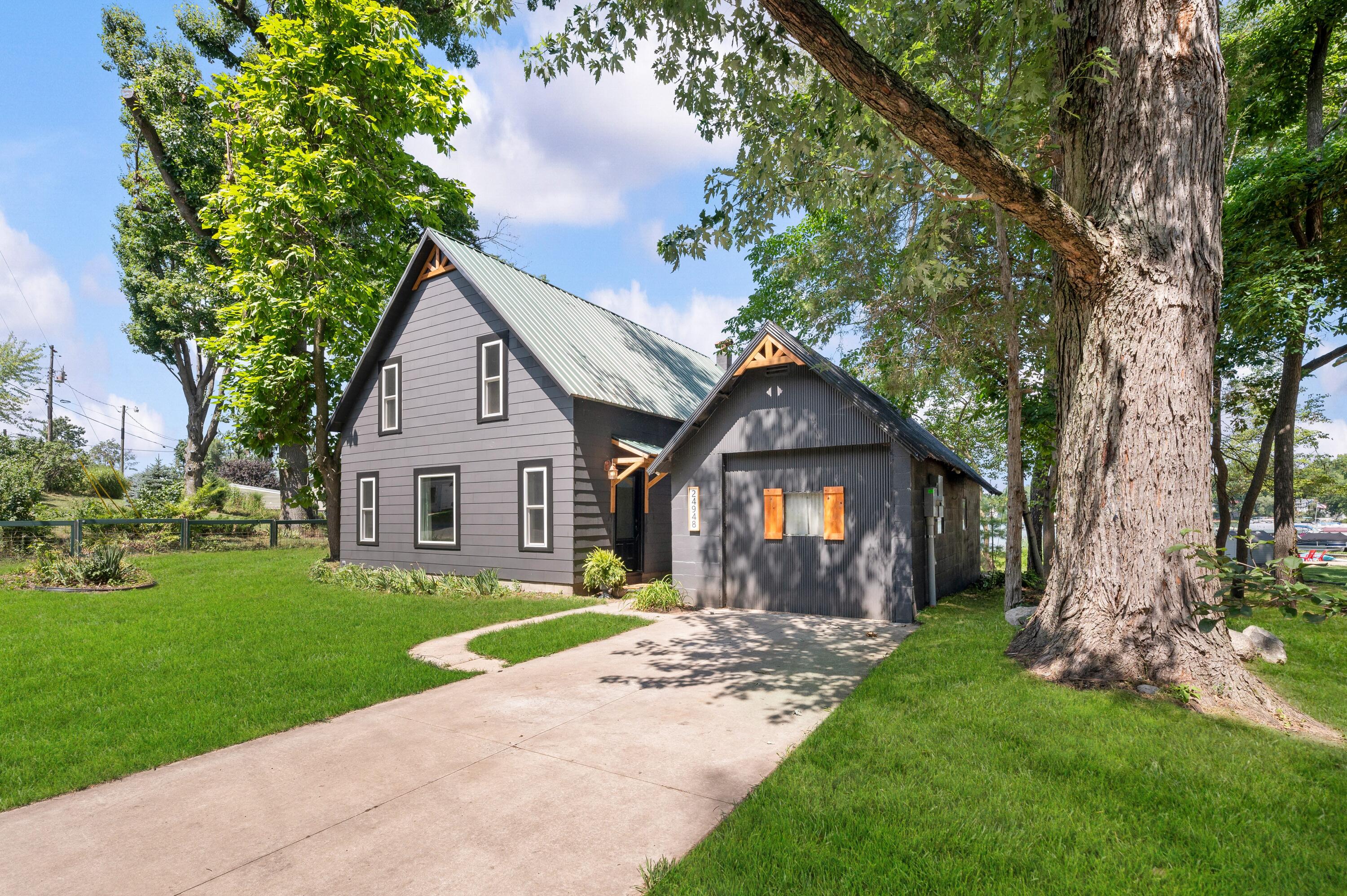 24948 Lake Shore Drive Dowagiac MI 49047