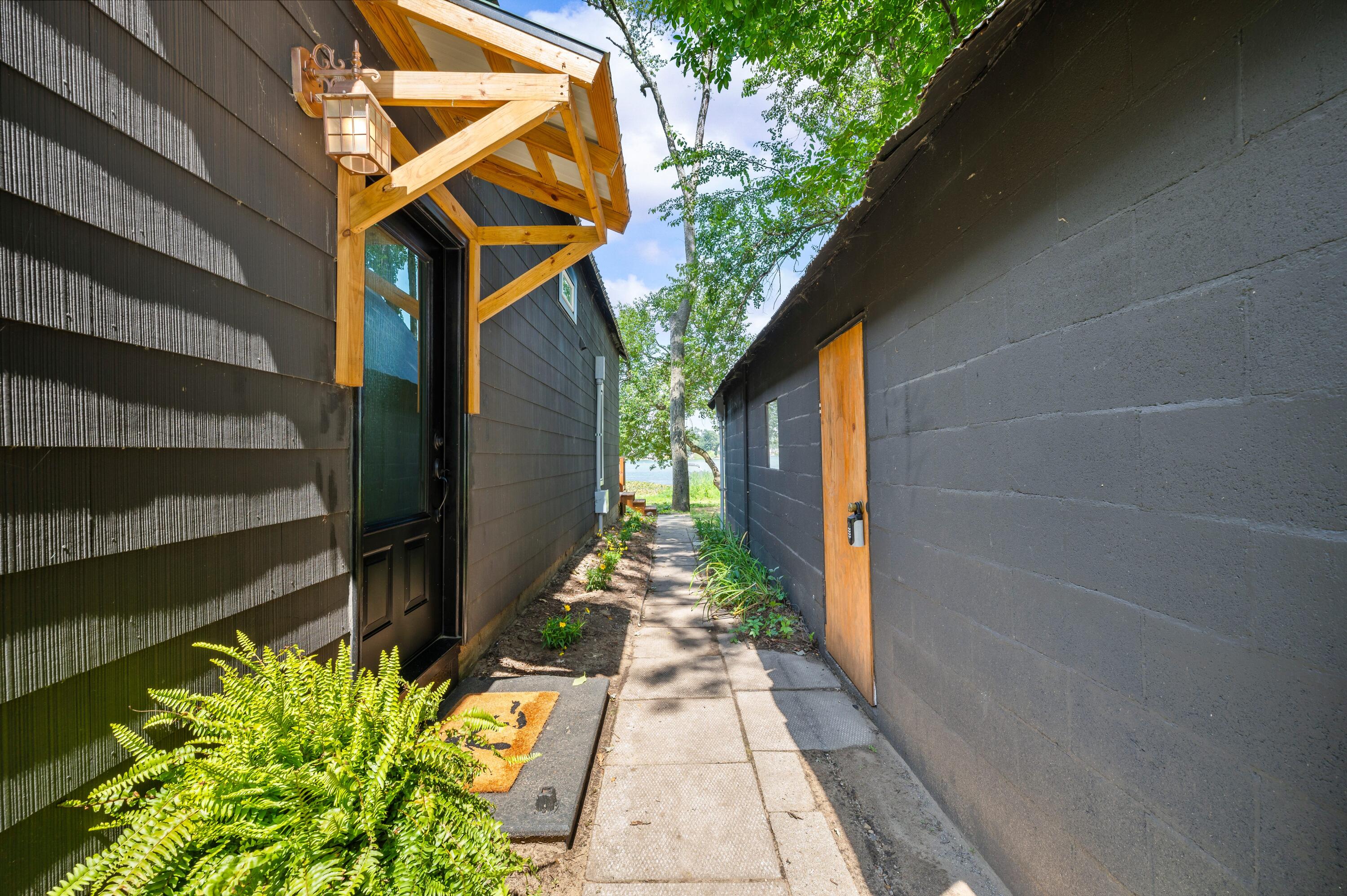 24948 Lake Shore Drive Dowagiac MI 49047