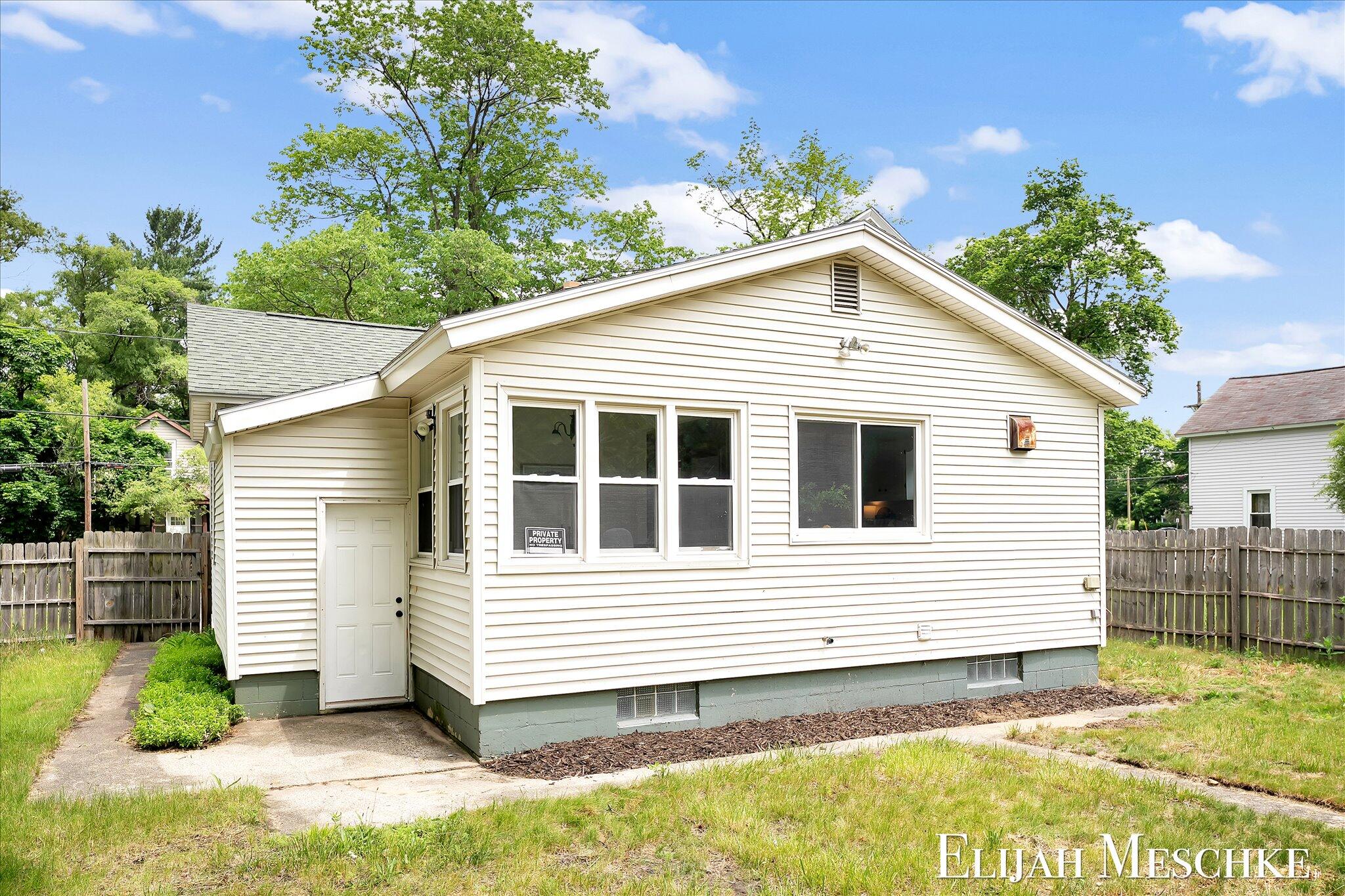 313 Washington Avenue Muskegon MI 49441