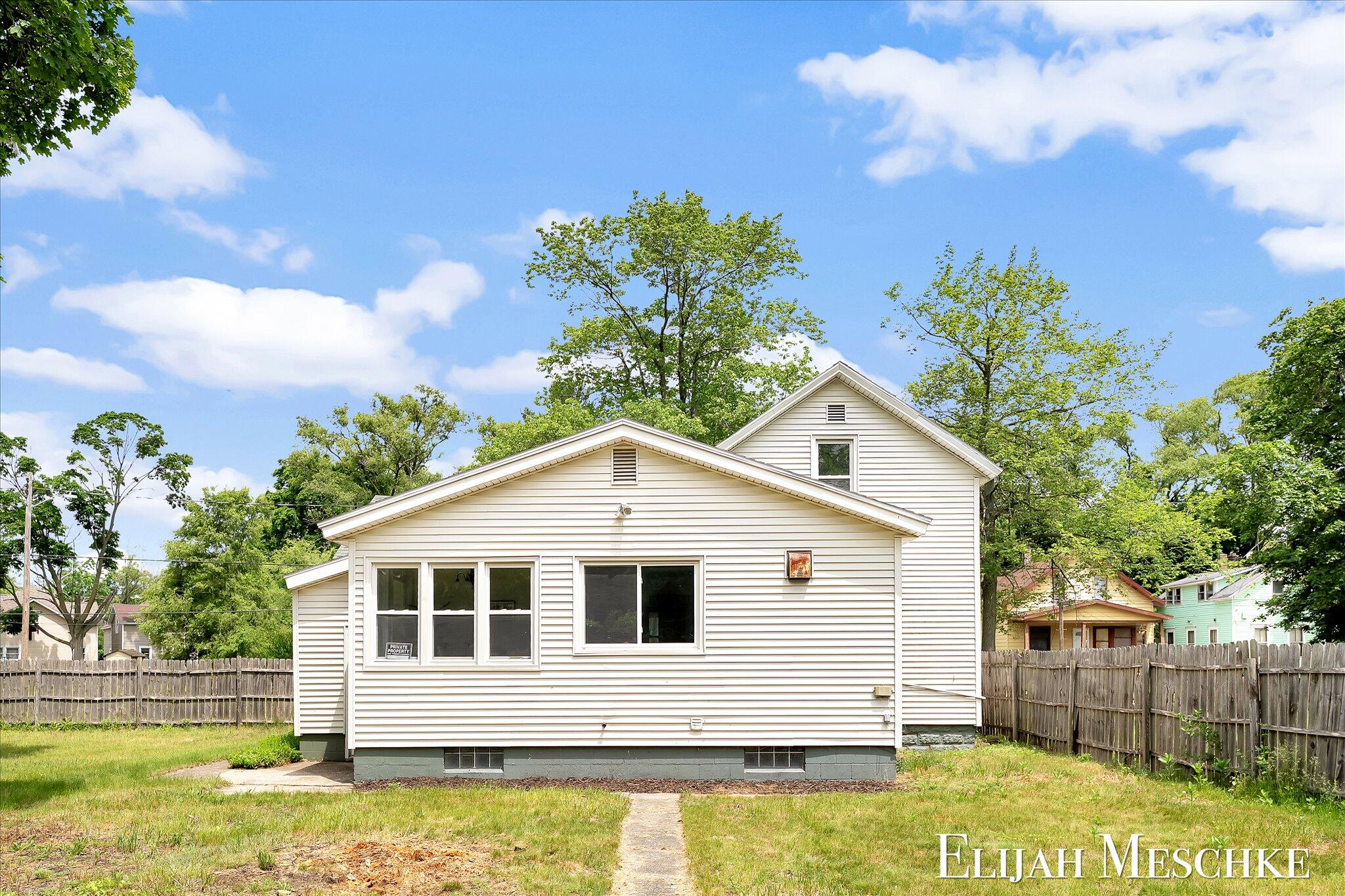 313 Washington Avenue Muskegon MI 49441