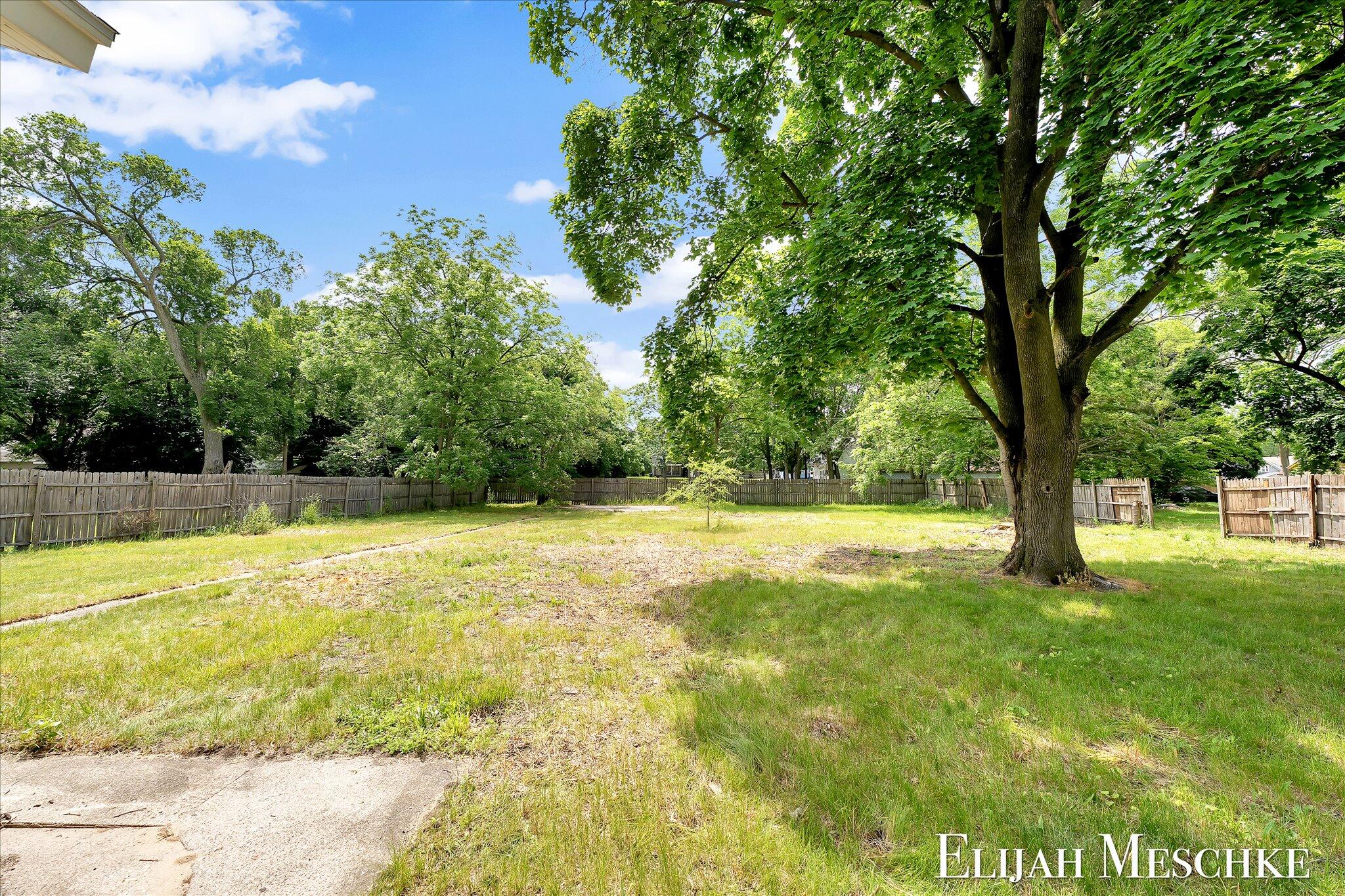313 Washington Avenue Muskegon MI 49441