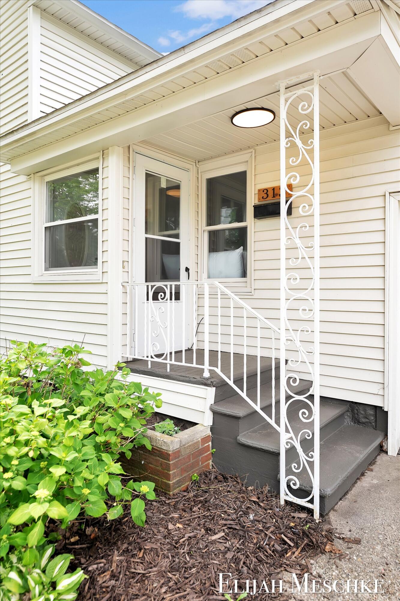 313 Washington Avenue Muskegon MI 49441