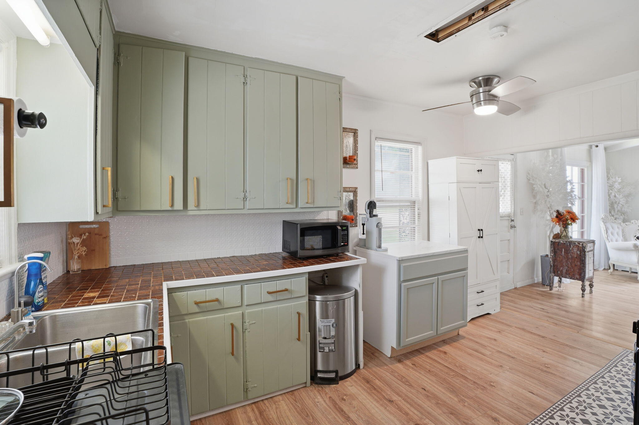 1237 Fuller Avenue NE Grand Rapids MI 49505