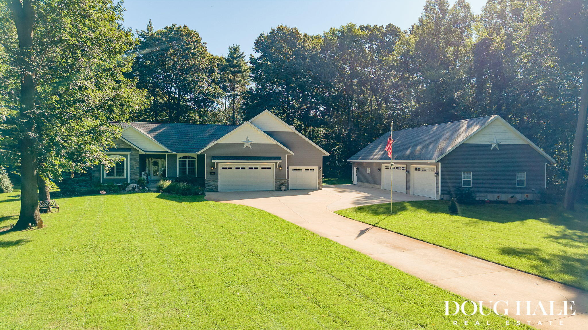 12860 Woodhaven Drive Grand Haven MI 49417