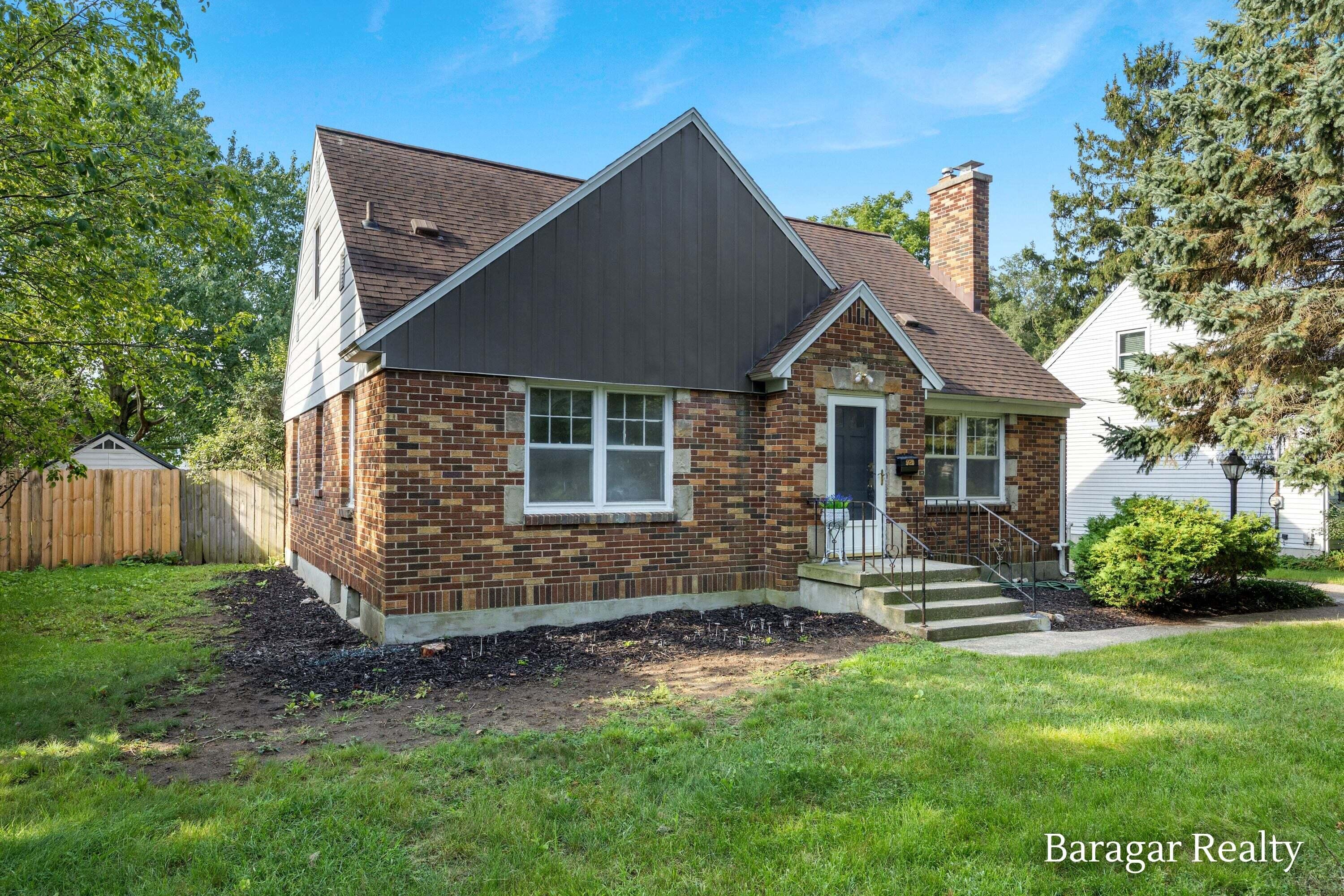 920 Ellsmere Street NE Grand Rapids MI 49505