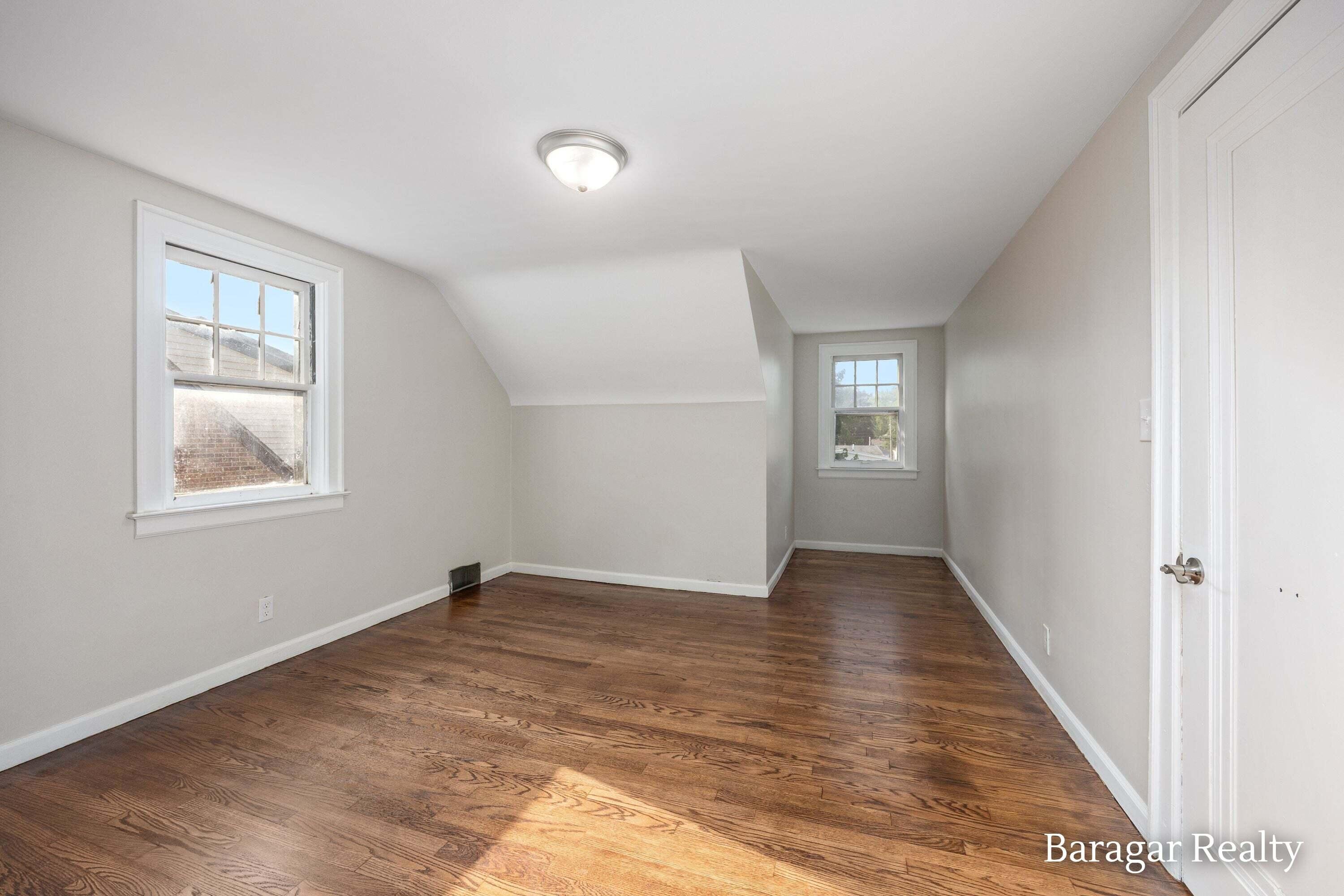 920 Ellsmere Street NE Grand Rapids MI 49505