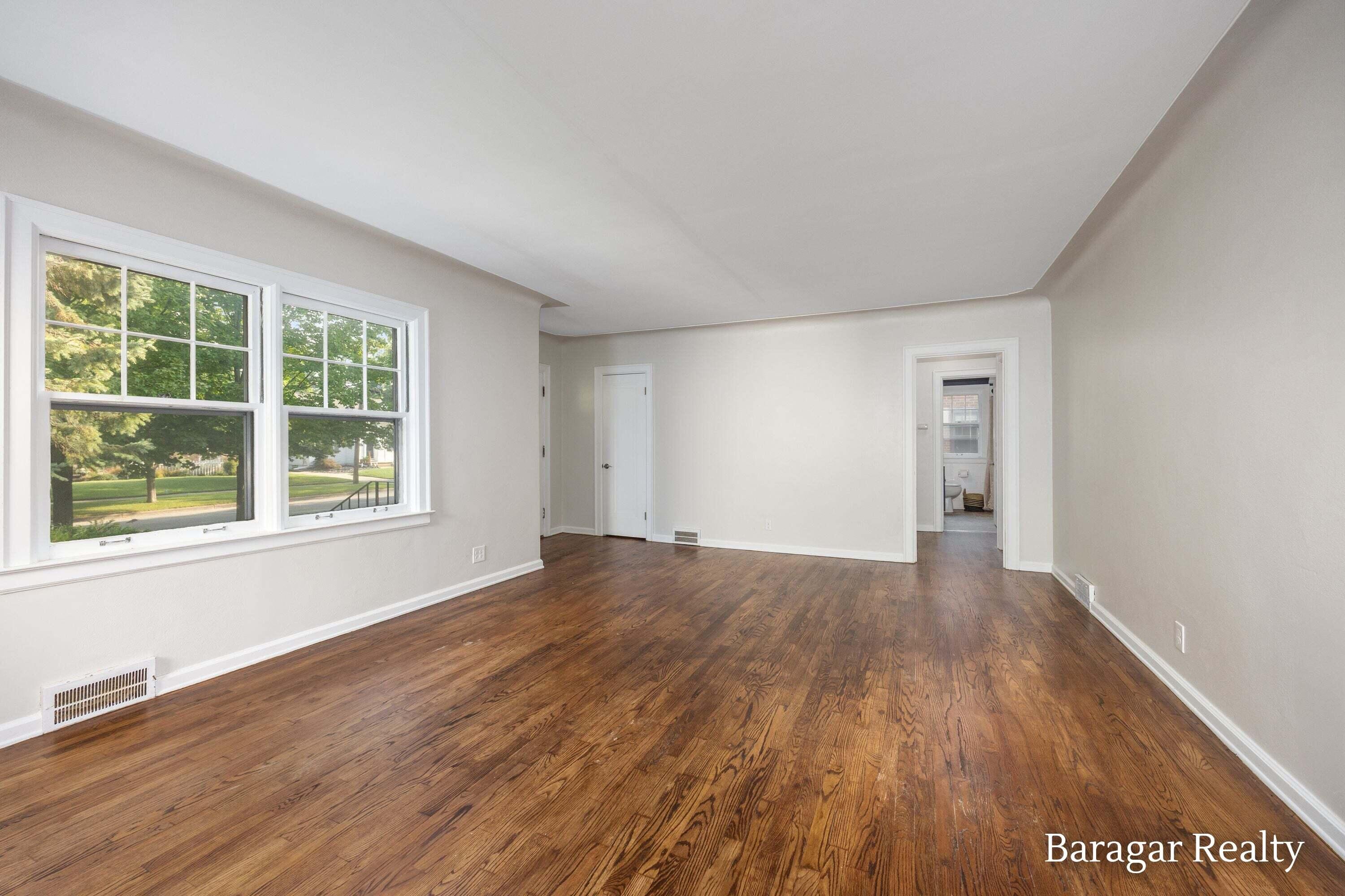 920 Ellsmere Street NE Grand Rapids MI 49505