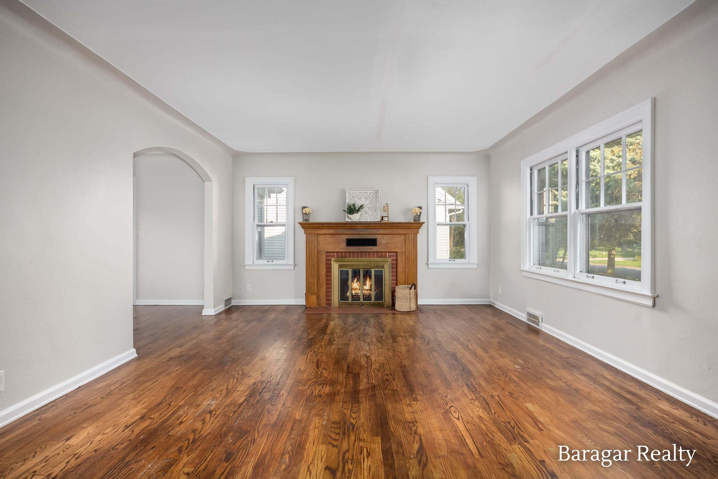 920 Ellsmere Street NE Grand Rapids MI 49505