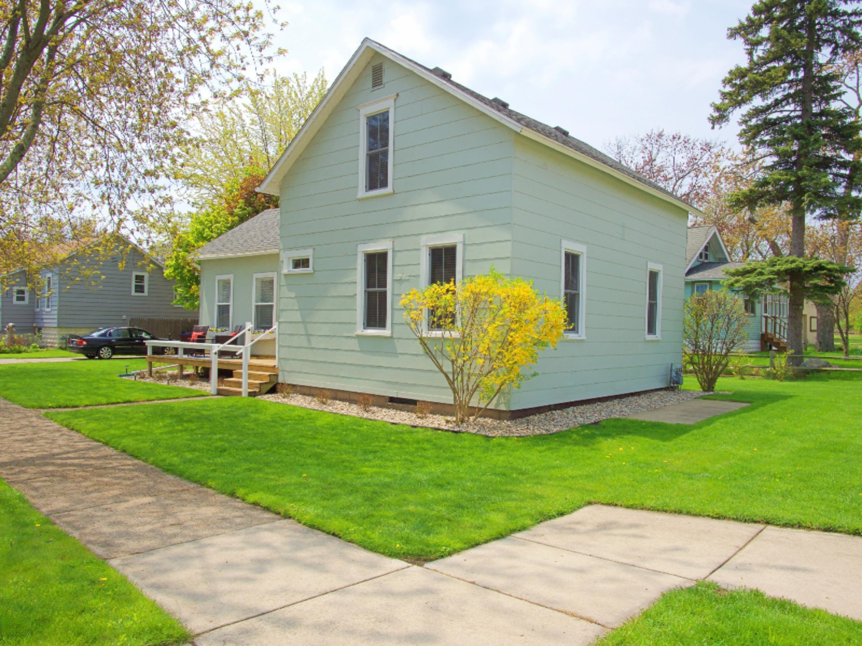 621 N 5th Street Grand Haven MI 49417