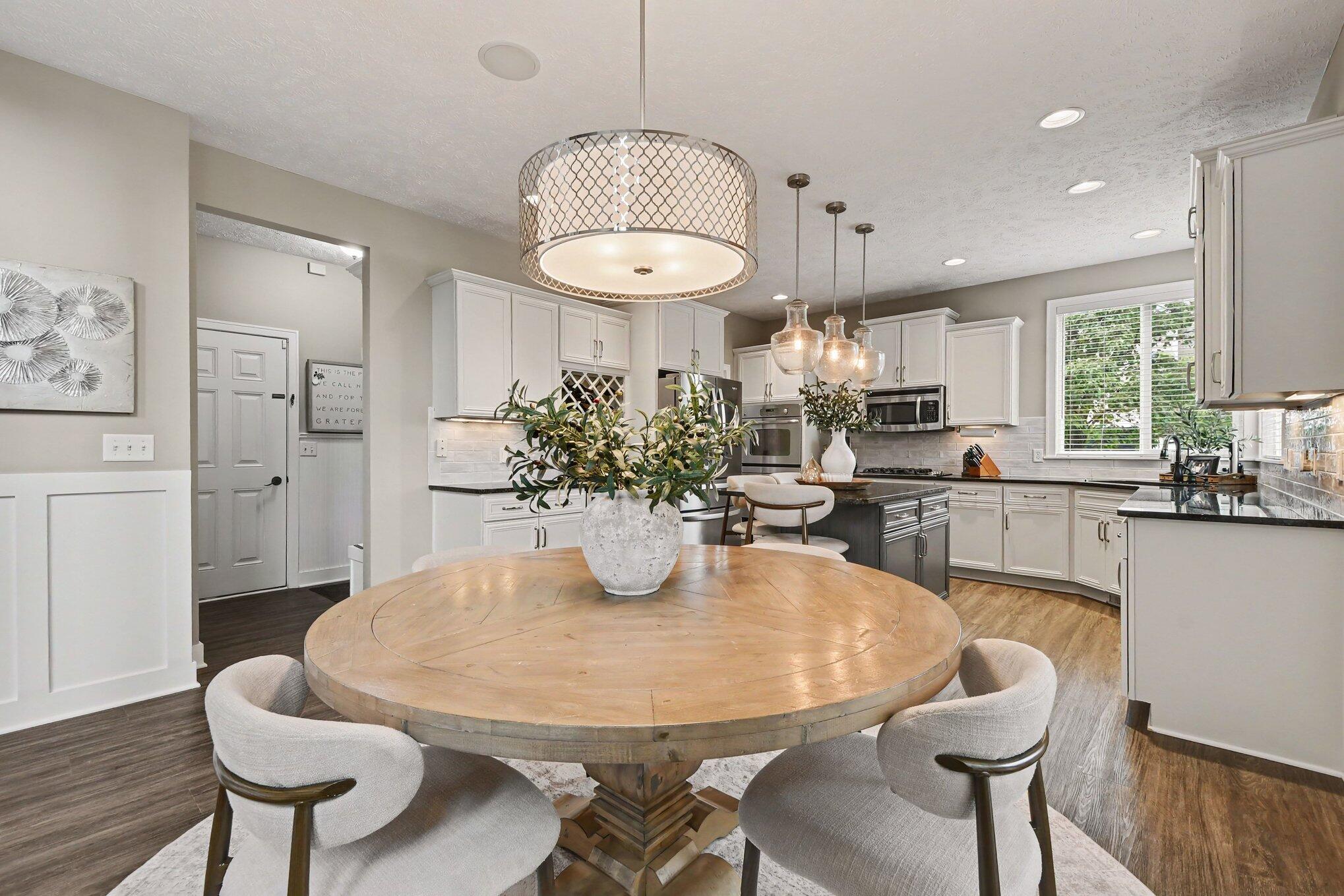 1254 Stoneshire Drive SE Grand Rapids MI 49546